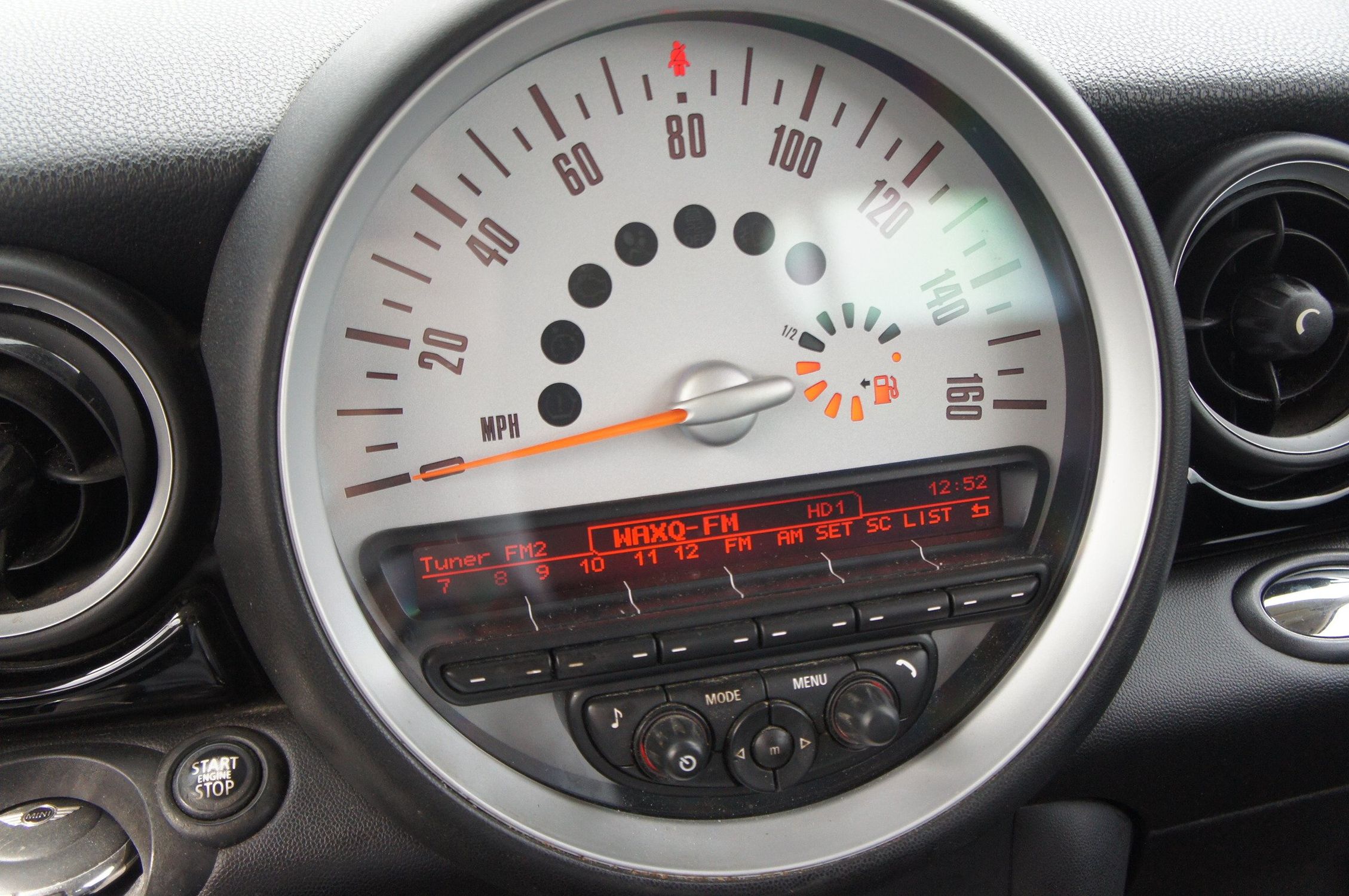 2014 Mini Clubman Base S photo 20
