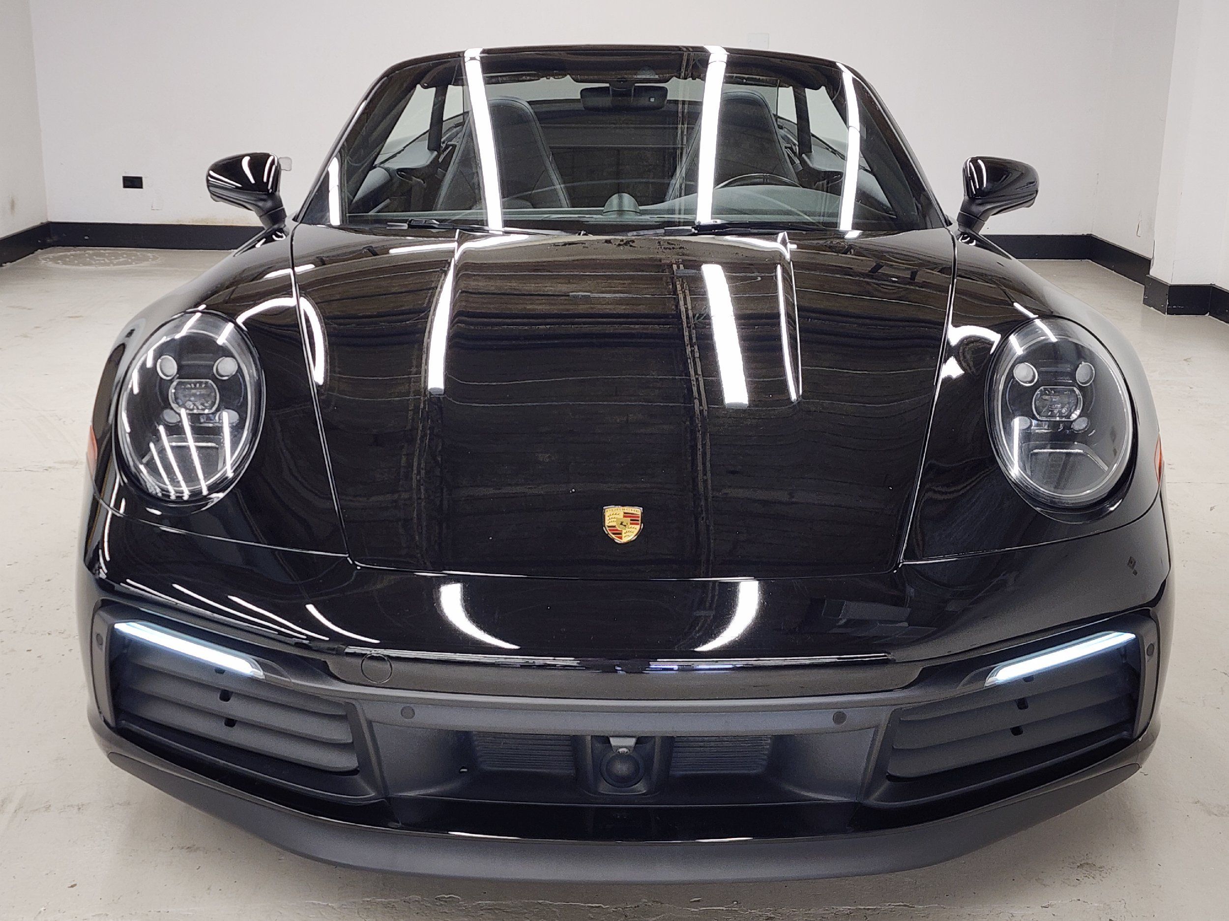 2020 Porsche 911 4S Cabriolet photo 2