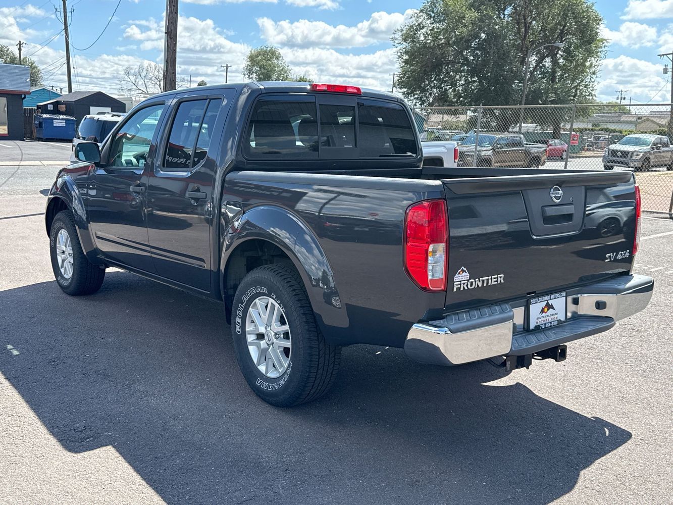 2014 Nissan Frontier SV photo 5