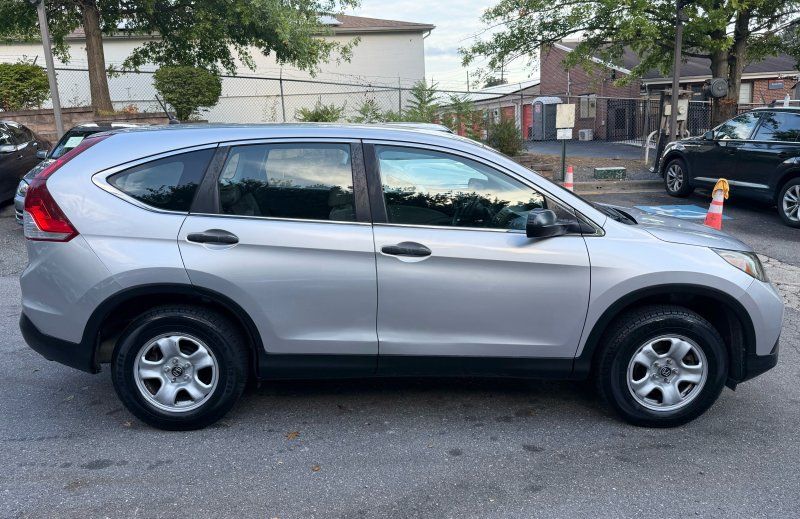 2014 Honda CR-V LX photo 8