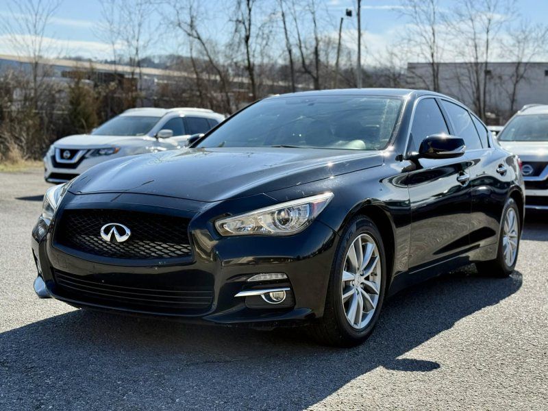 2017 INFINITI Q50 Premium