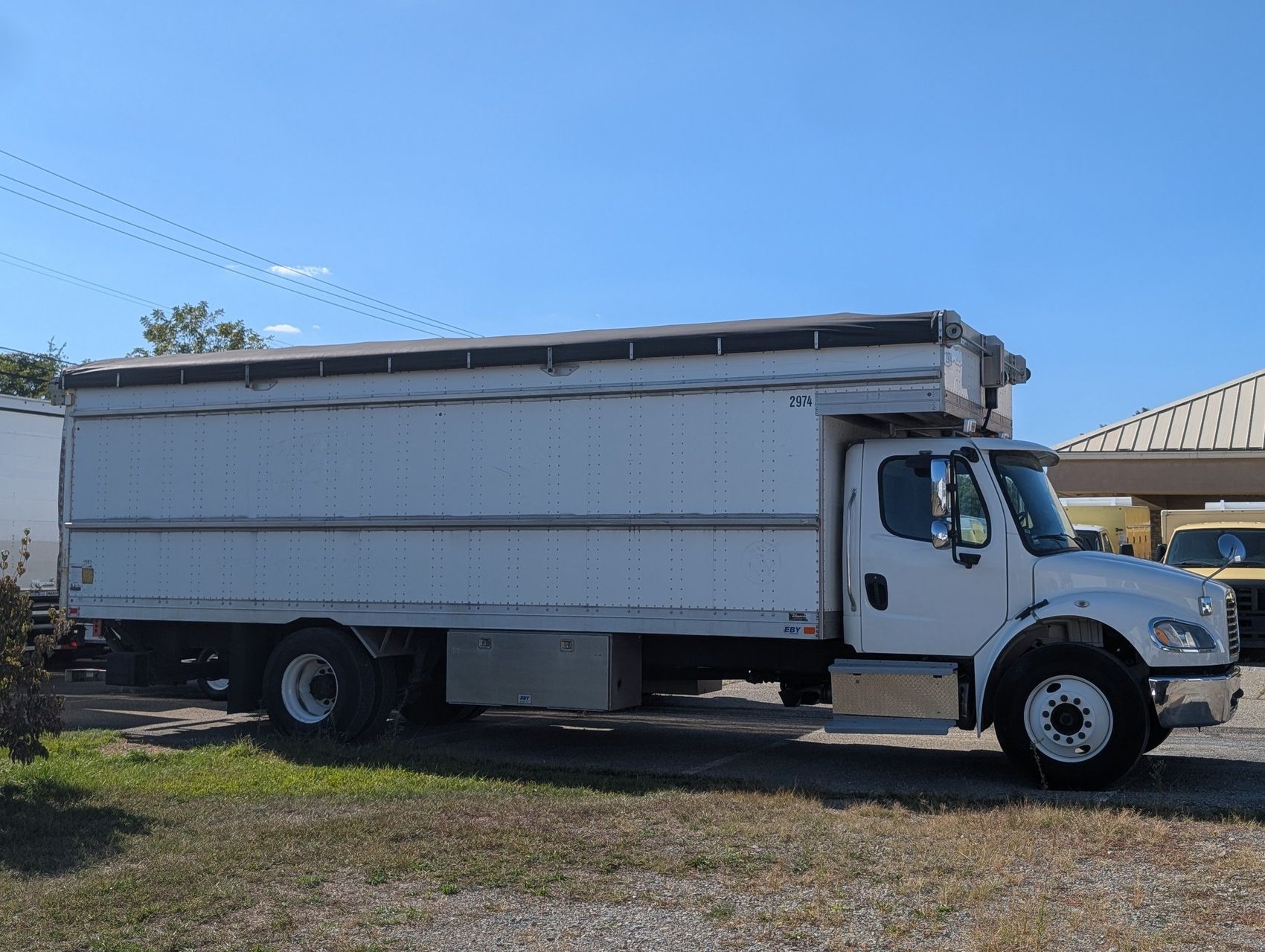 2018 Freightliner M2 106 1