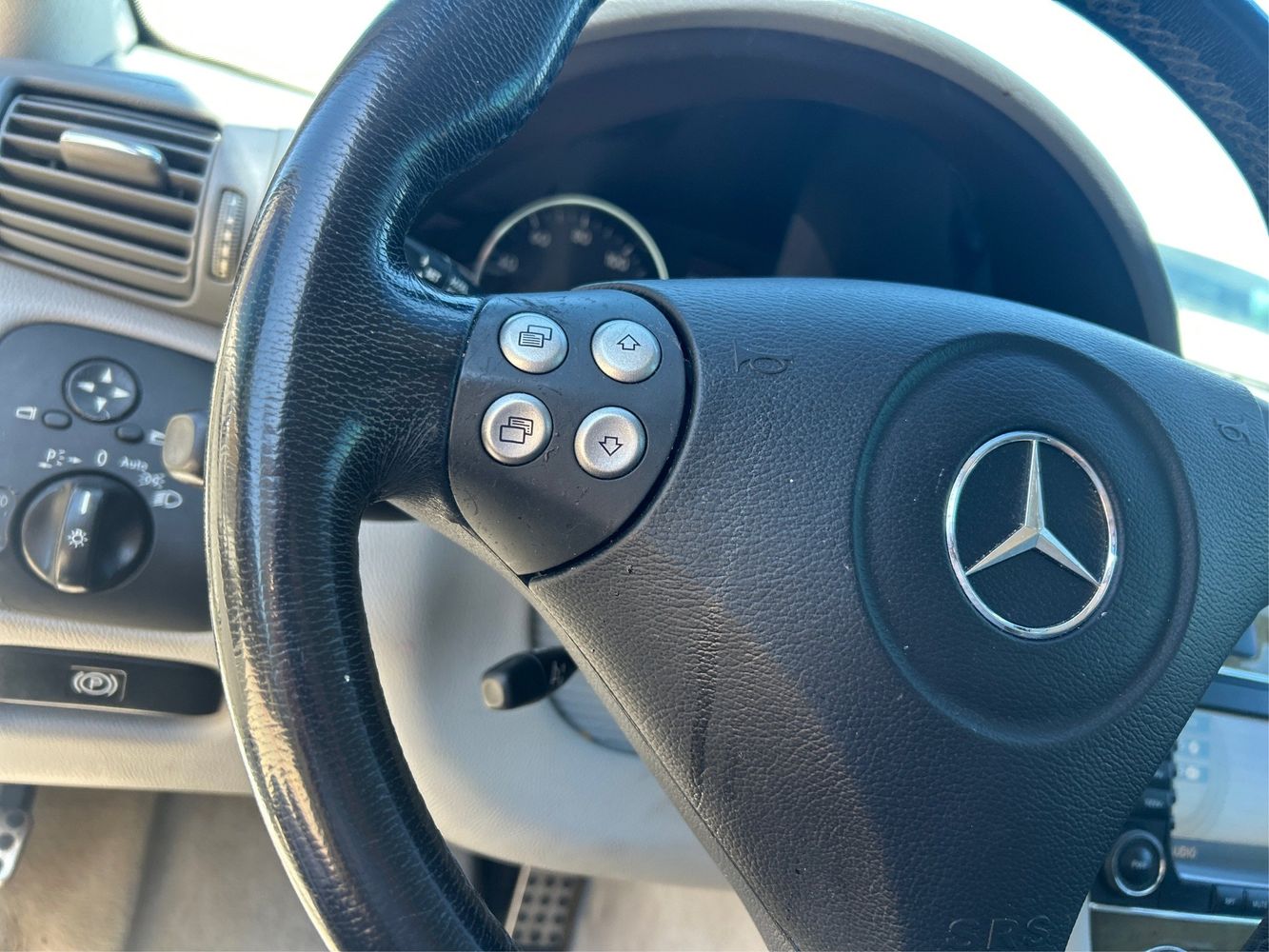 2007 Mercedes Benz C 230 Sport photo 28
