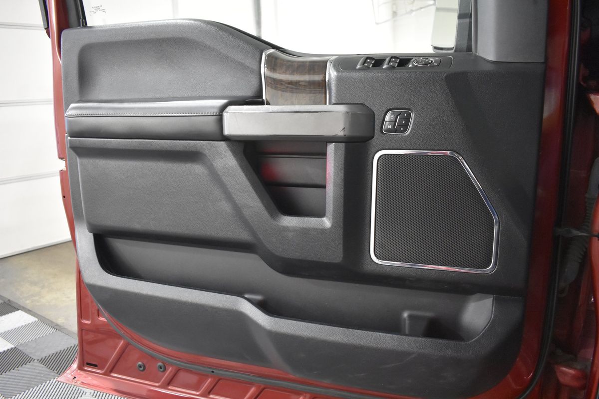 2017 Ford F-150 Platinum