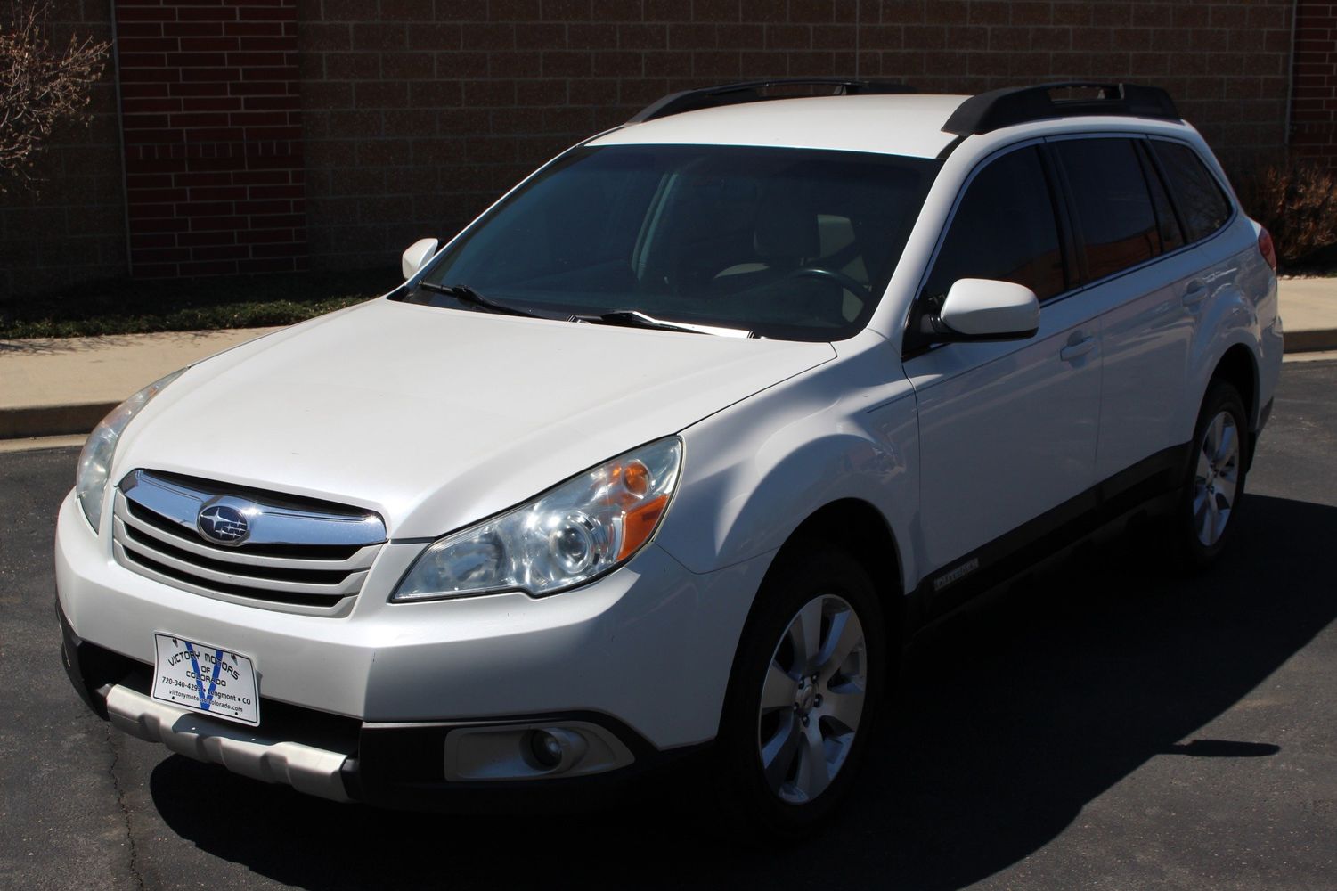 2011 Subaru Outback 3.6R Limited | Victory Motors of Colorado