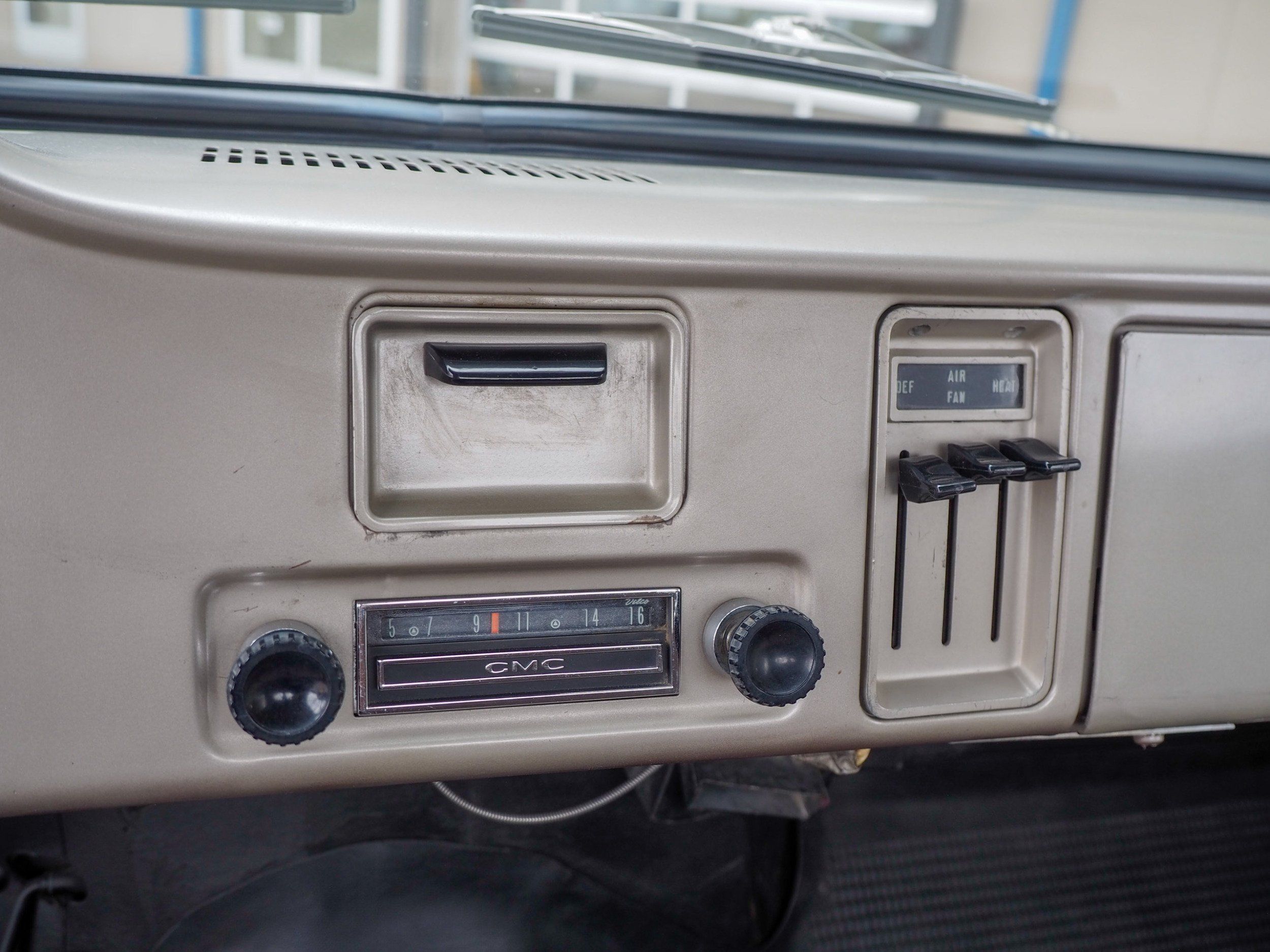 1966 GMC Pickup White RWD