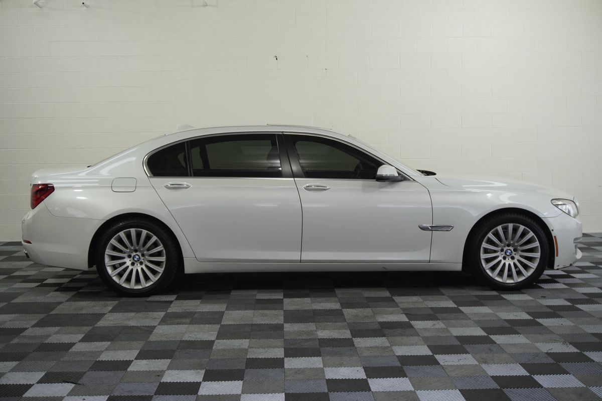 2013 BMW 7 Series 740Li xDrive