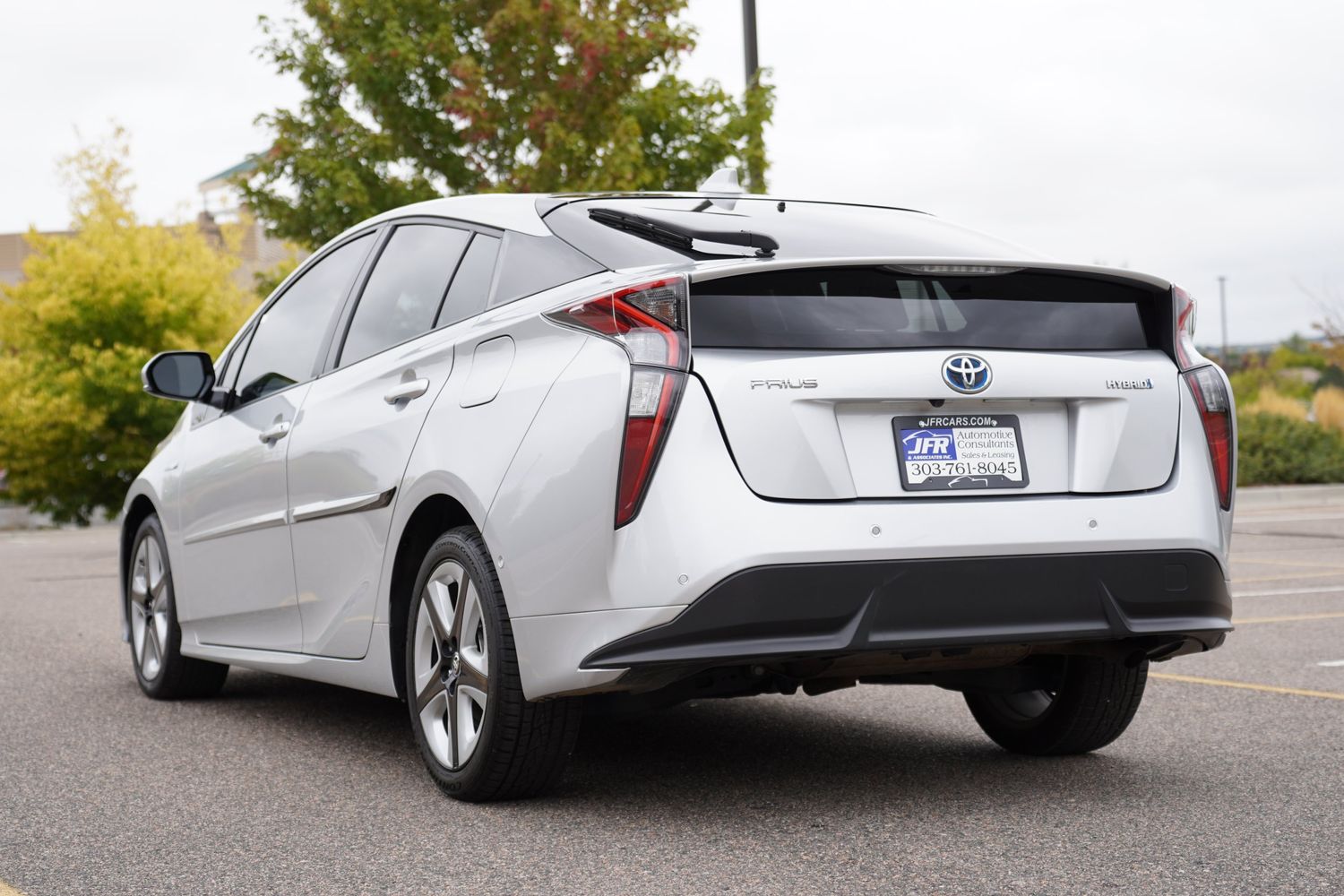 2018 Toyota Prius Four Touring photo 5