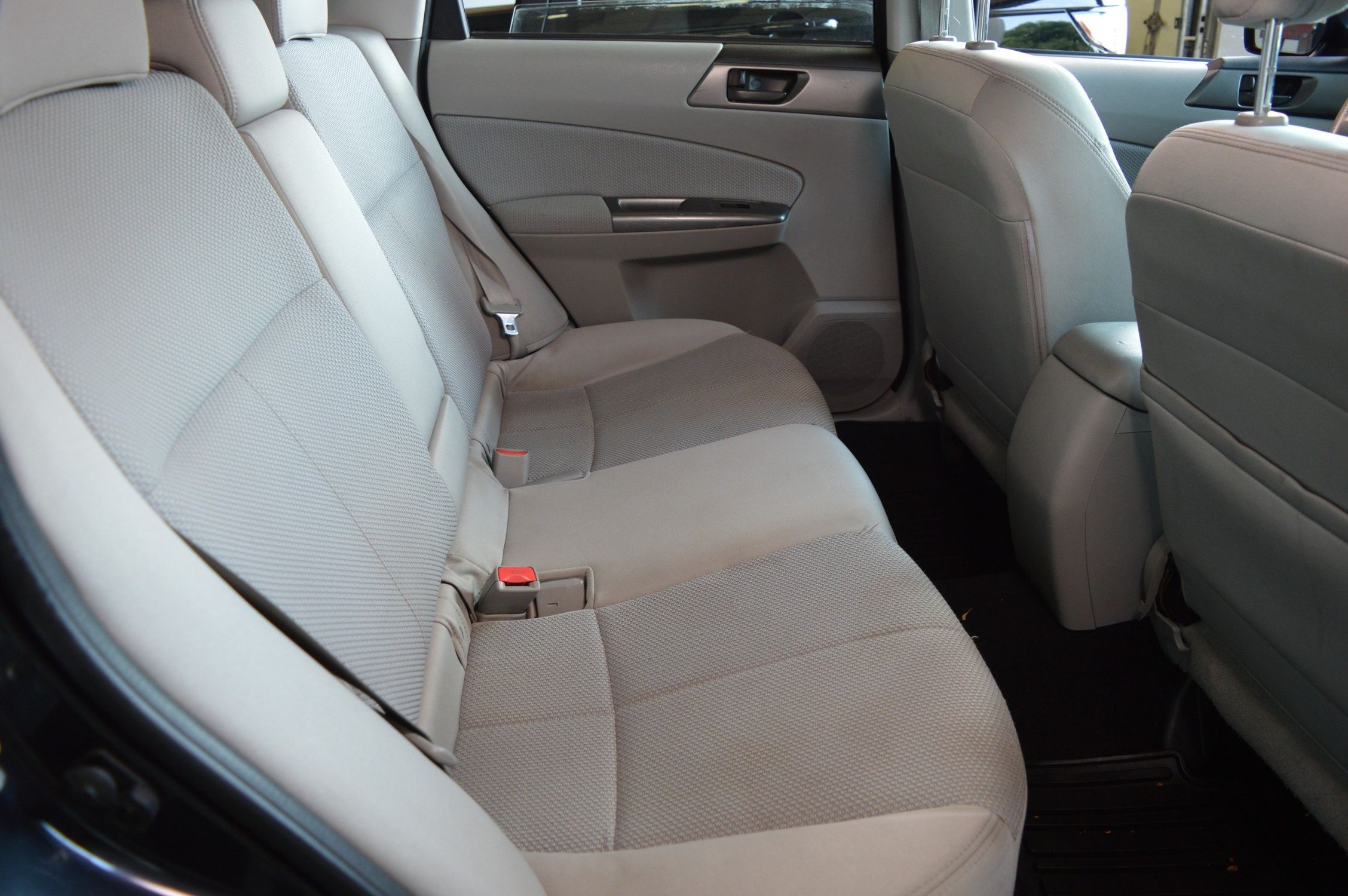 2011 Subaru Forester 2.5X photo 35