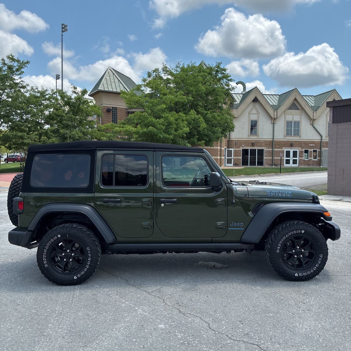2023 Jeep Wrangler 4xe 39