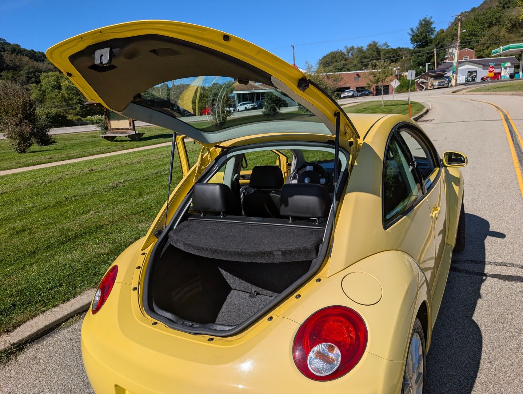 2008 Volkswagen New Beetle 62