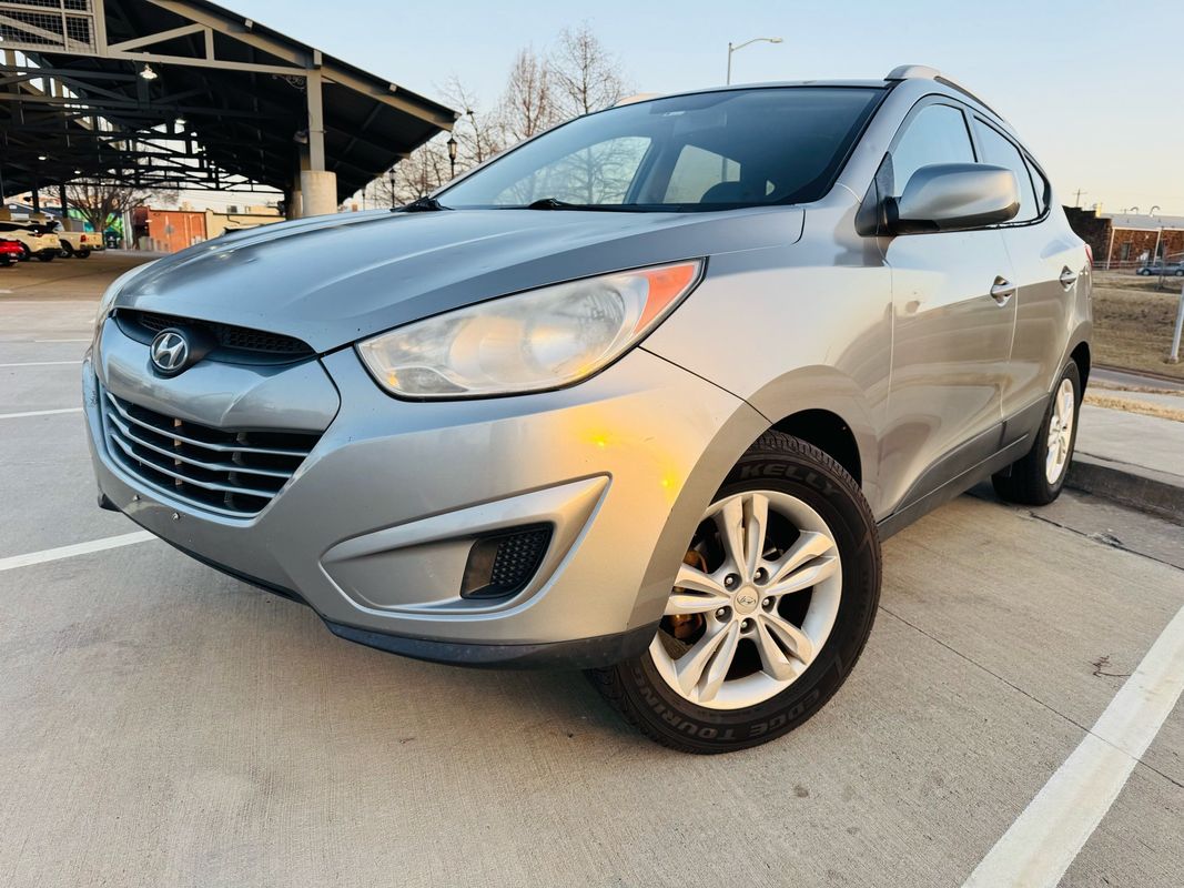 2011 Hyundai Tucson GLS's photo