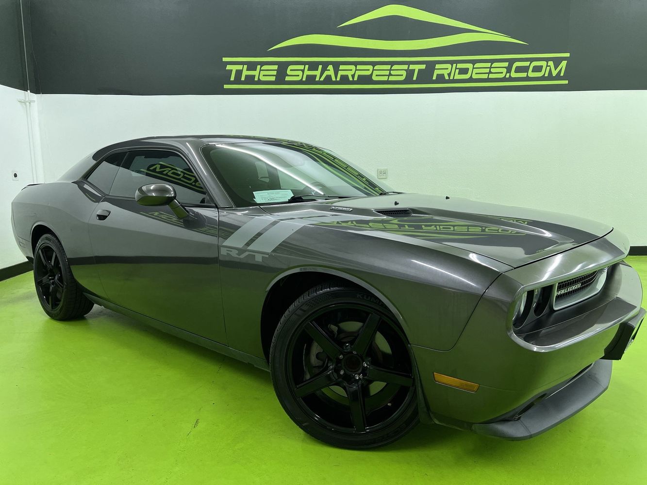 2014 Dodge Challenger R/T's photo