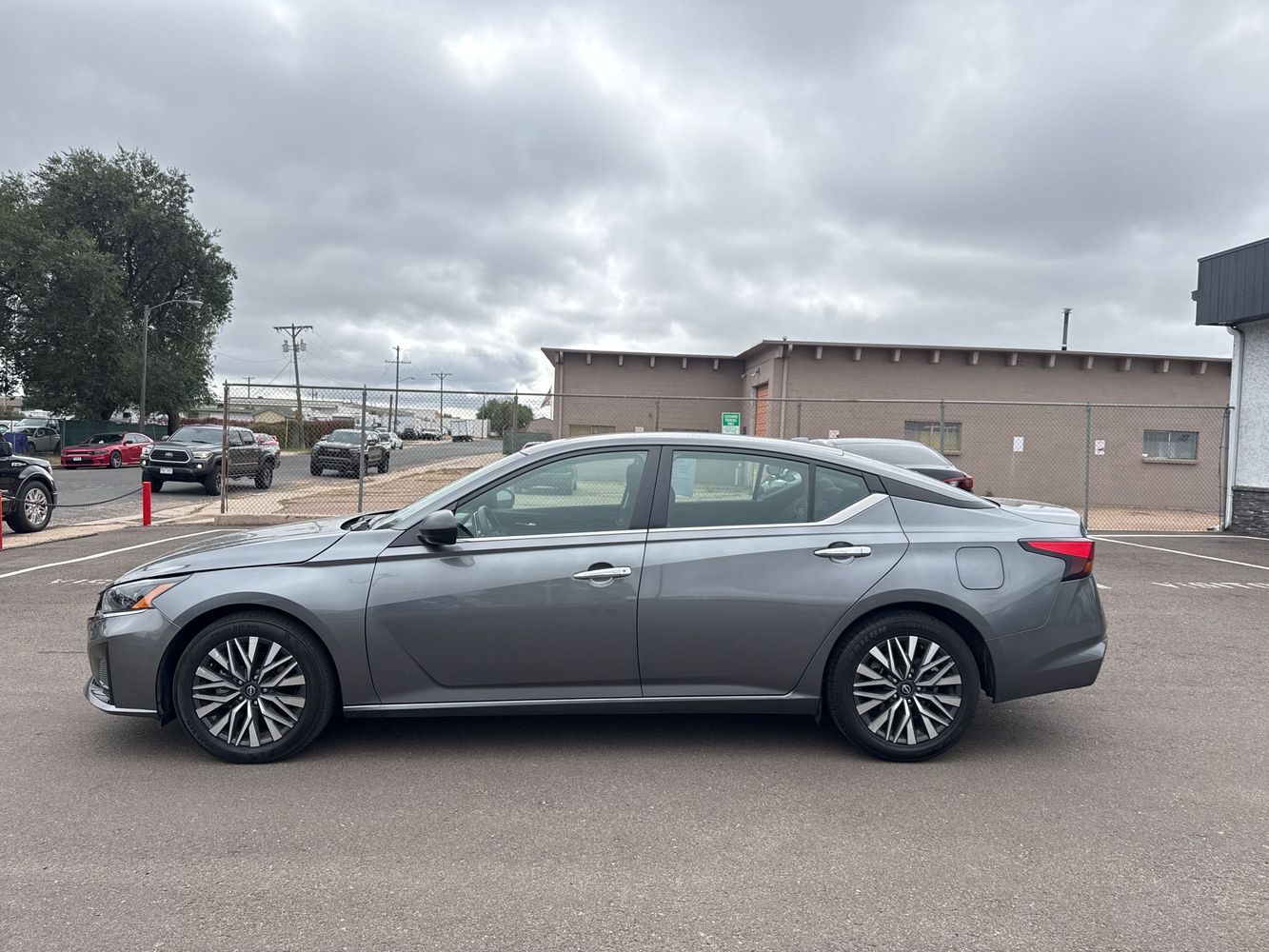 2024 Nissan Altima SV photo 4