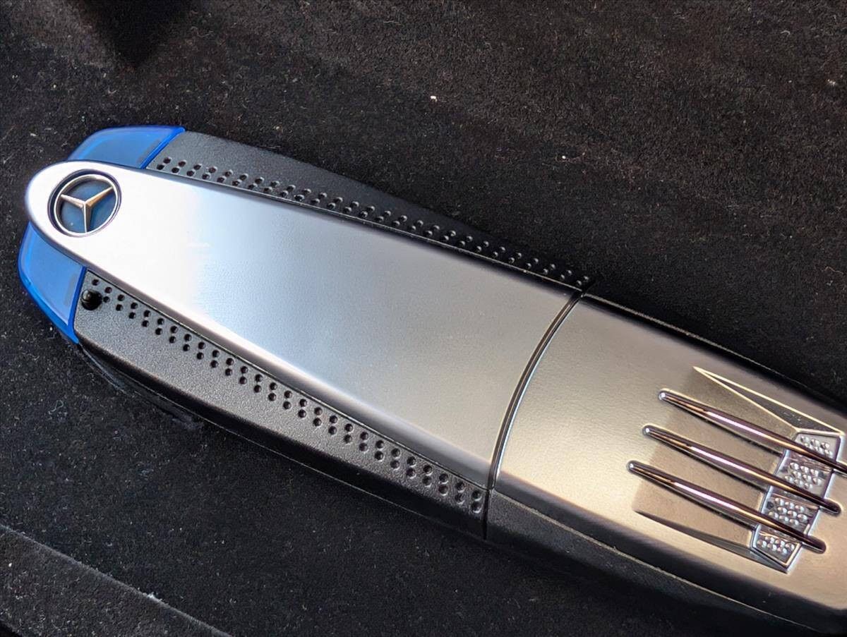 2009 Mercedes-Benz S-Class 57