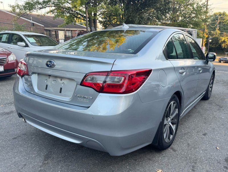 2017 Subaru Legacy 2.5i Limited photo 8