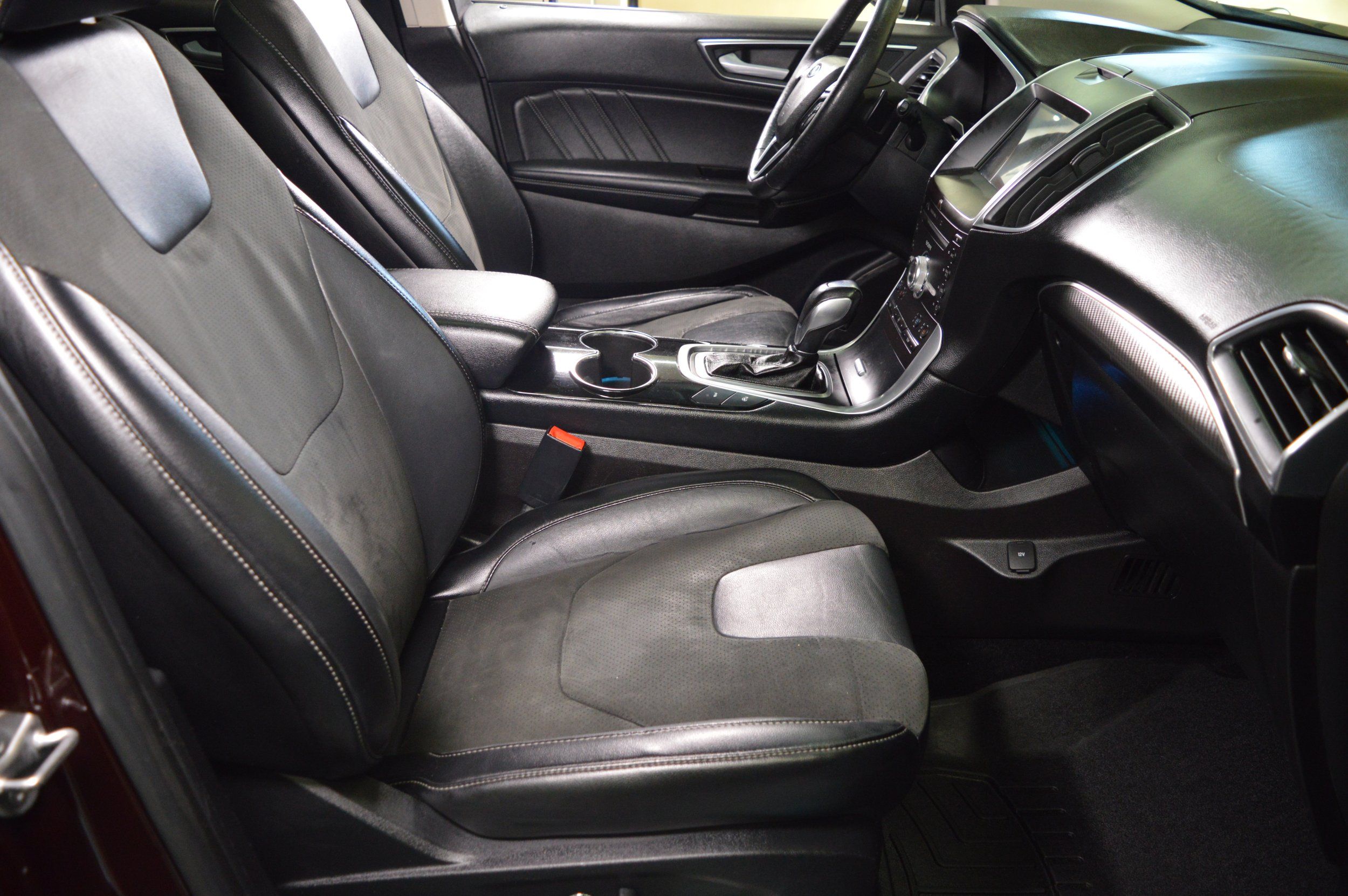 2017 Ford Edge Sport - Photo 40