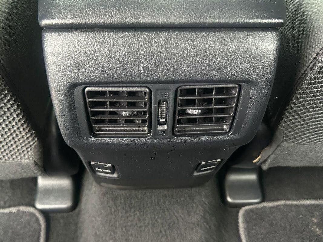 2017 Toyota 4Runner SR5 Premium photo 24