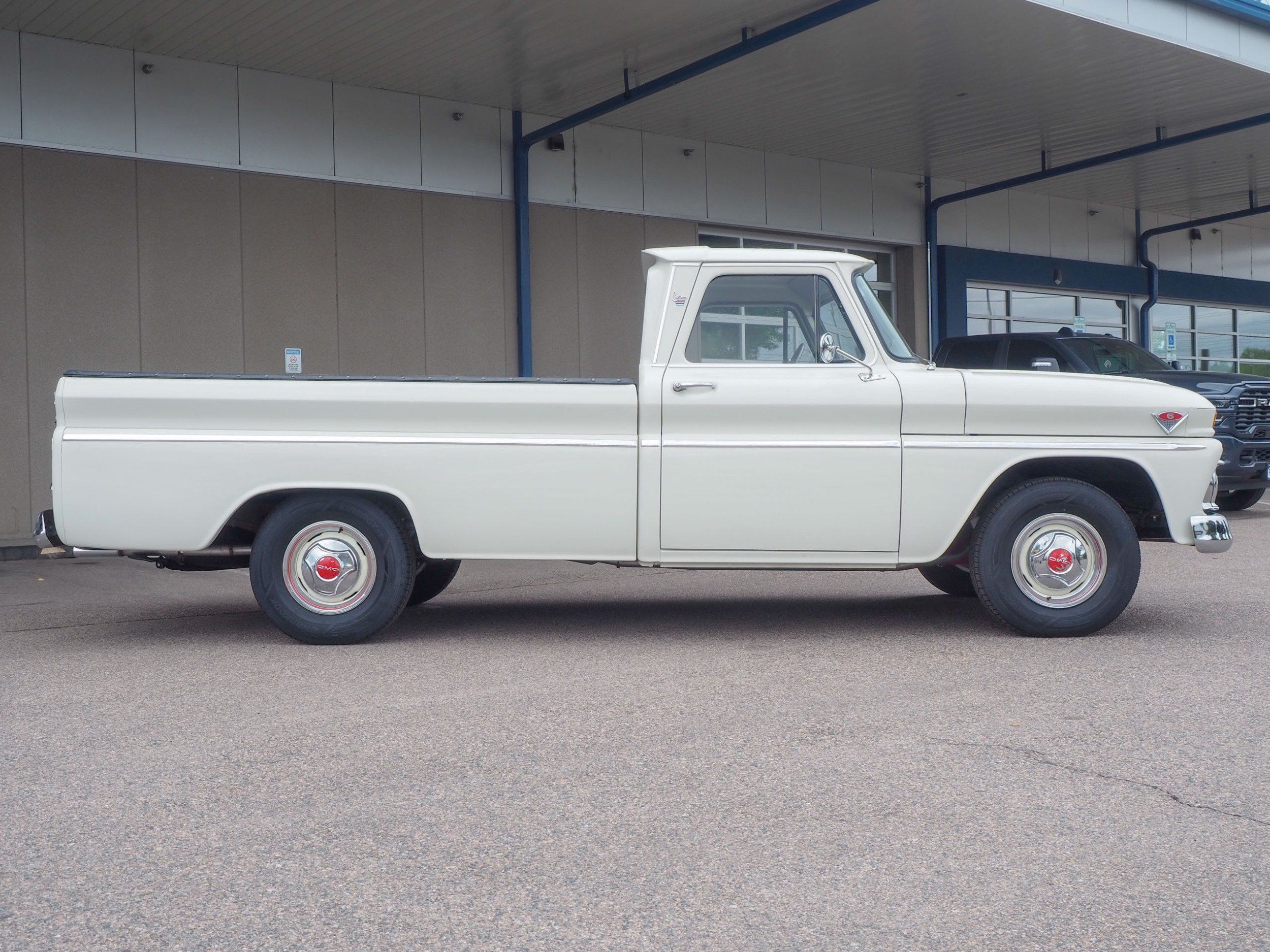 1966 GMC Pickup White RWD