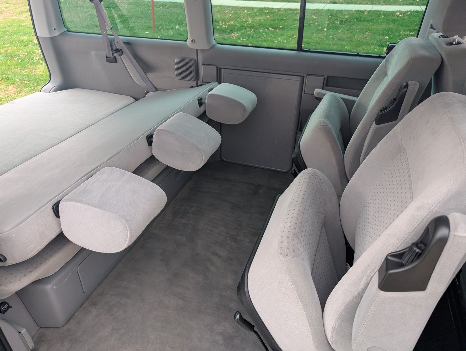 2003 Volkswagen EuroVan 208