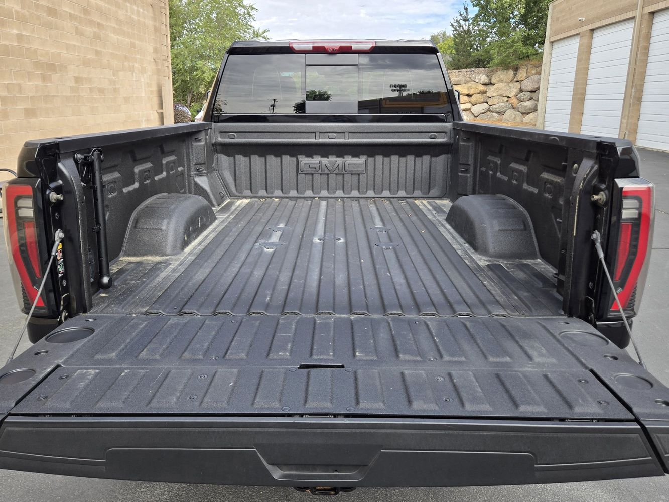 2025 Gmc Sierra HD AT4X photo 8