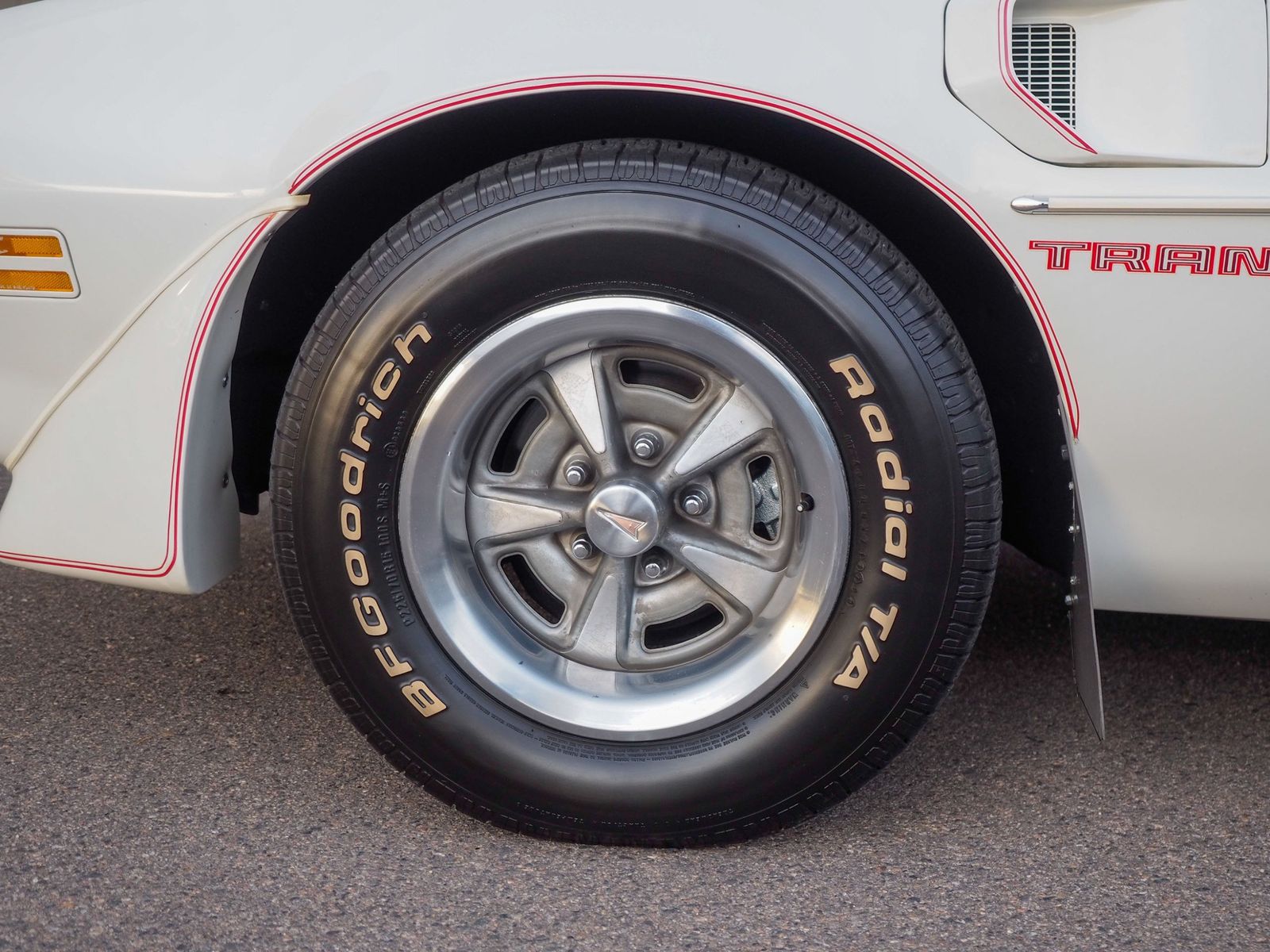 1981 Pontiac Firebird 37