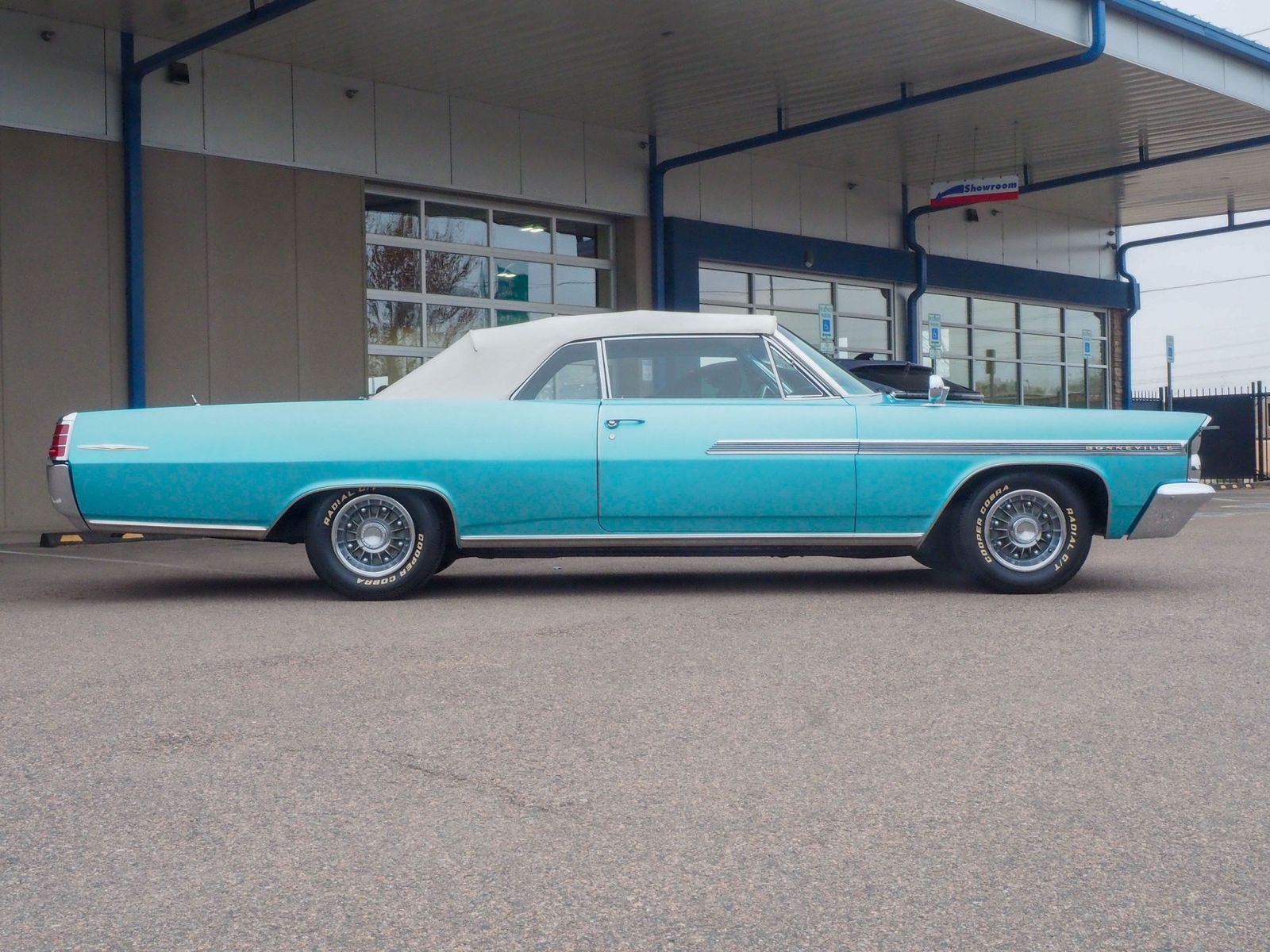 1963 Pontiac Bonneville 13
