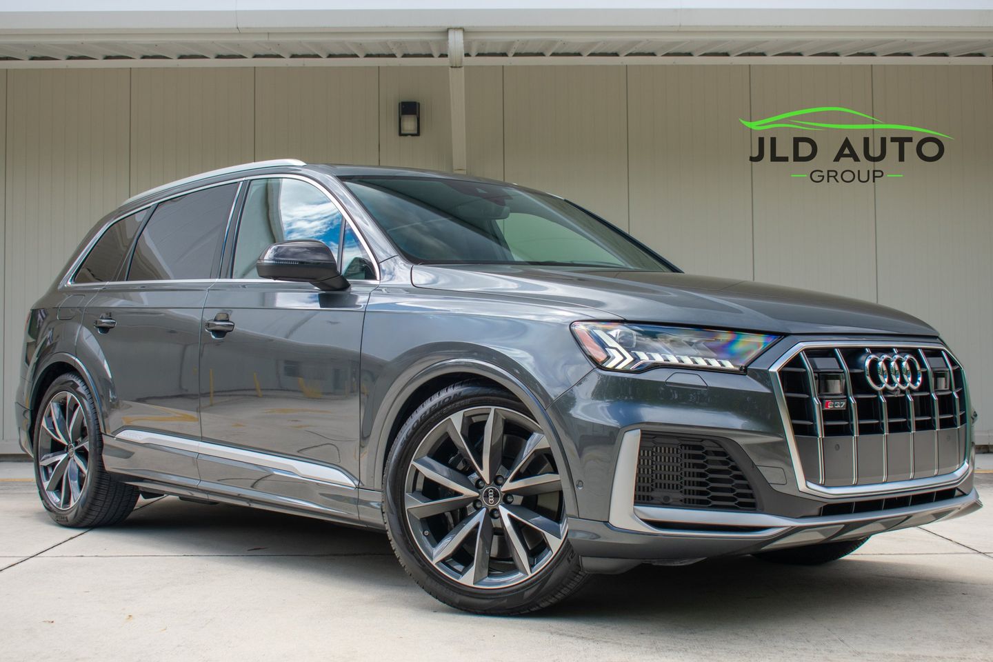 2022 Audi SQ7