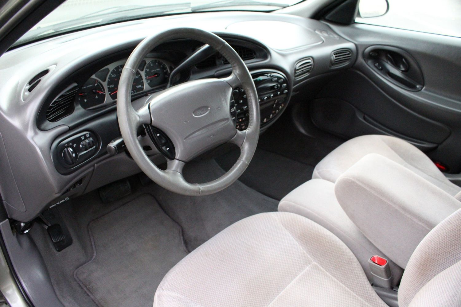 1999 Ford Taurus SE | Victory Motors of Colorado