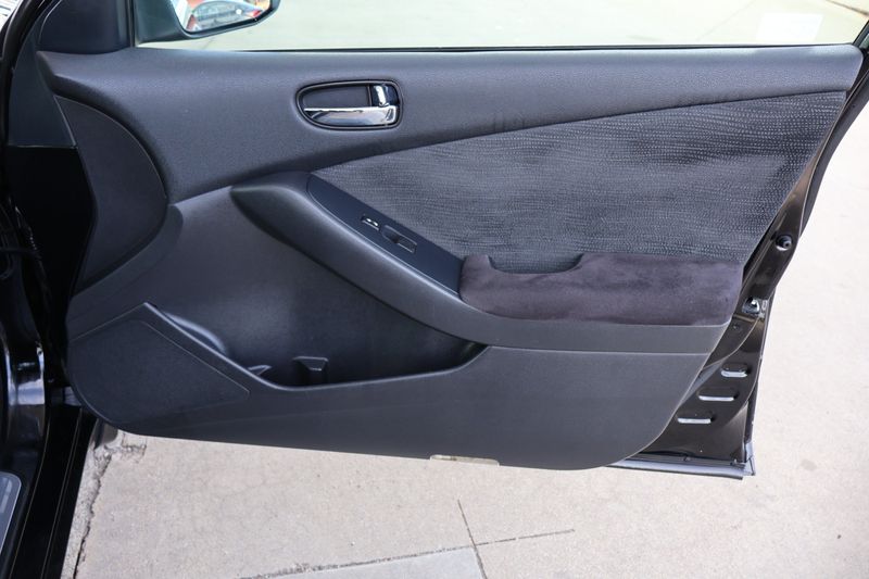 2012 nissan altima car mats