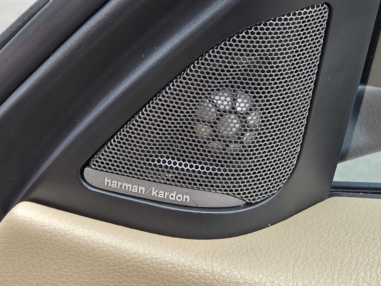 2016 BMW 3 Series 328i - Photo 11