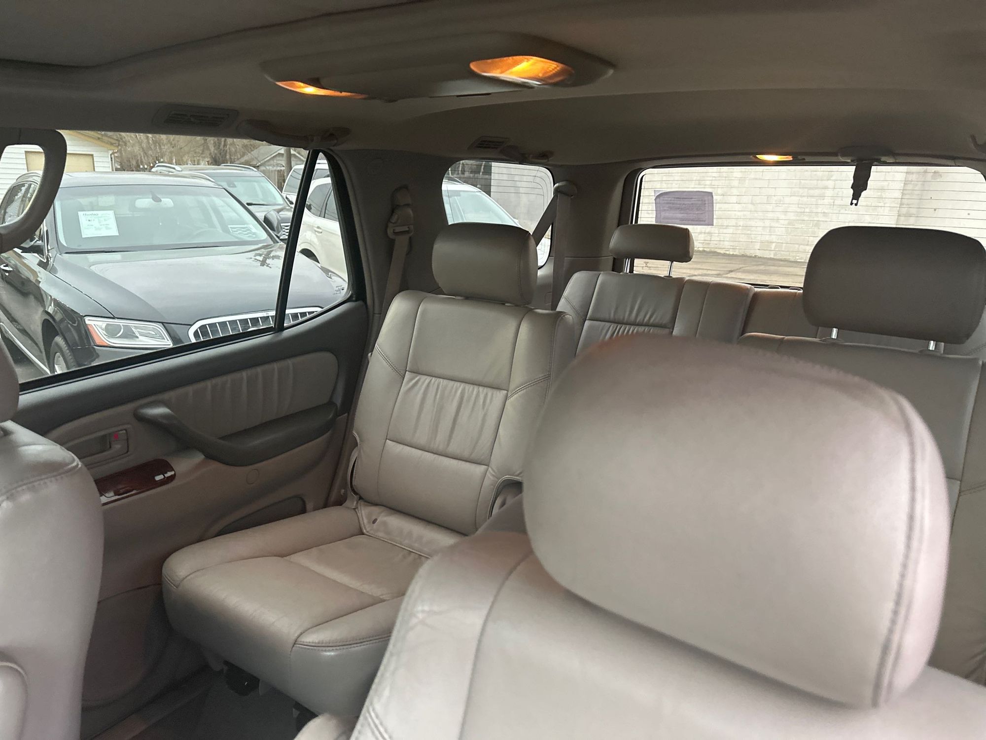 2007 Toyota Sequoia Limited photo 30