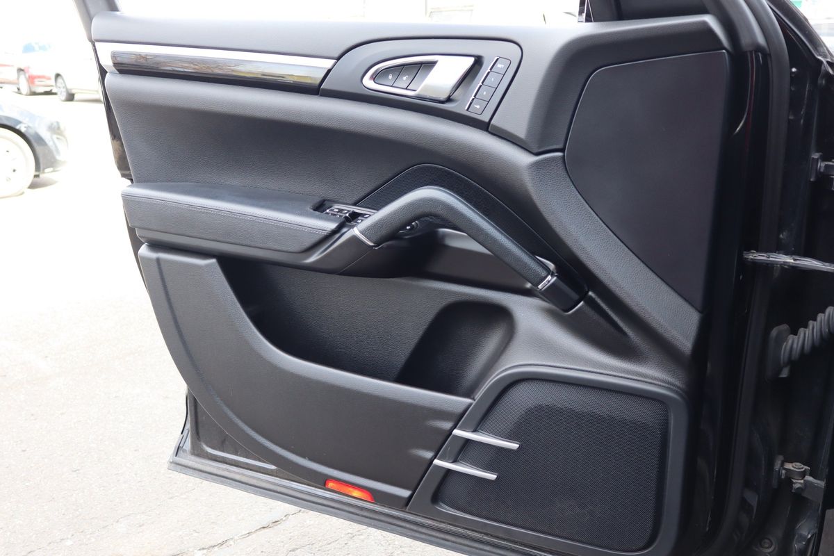 2016 Porsche Cayenne S