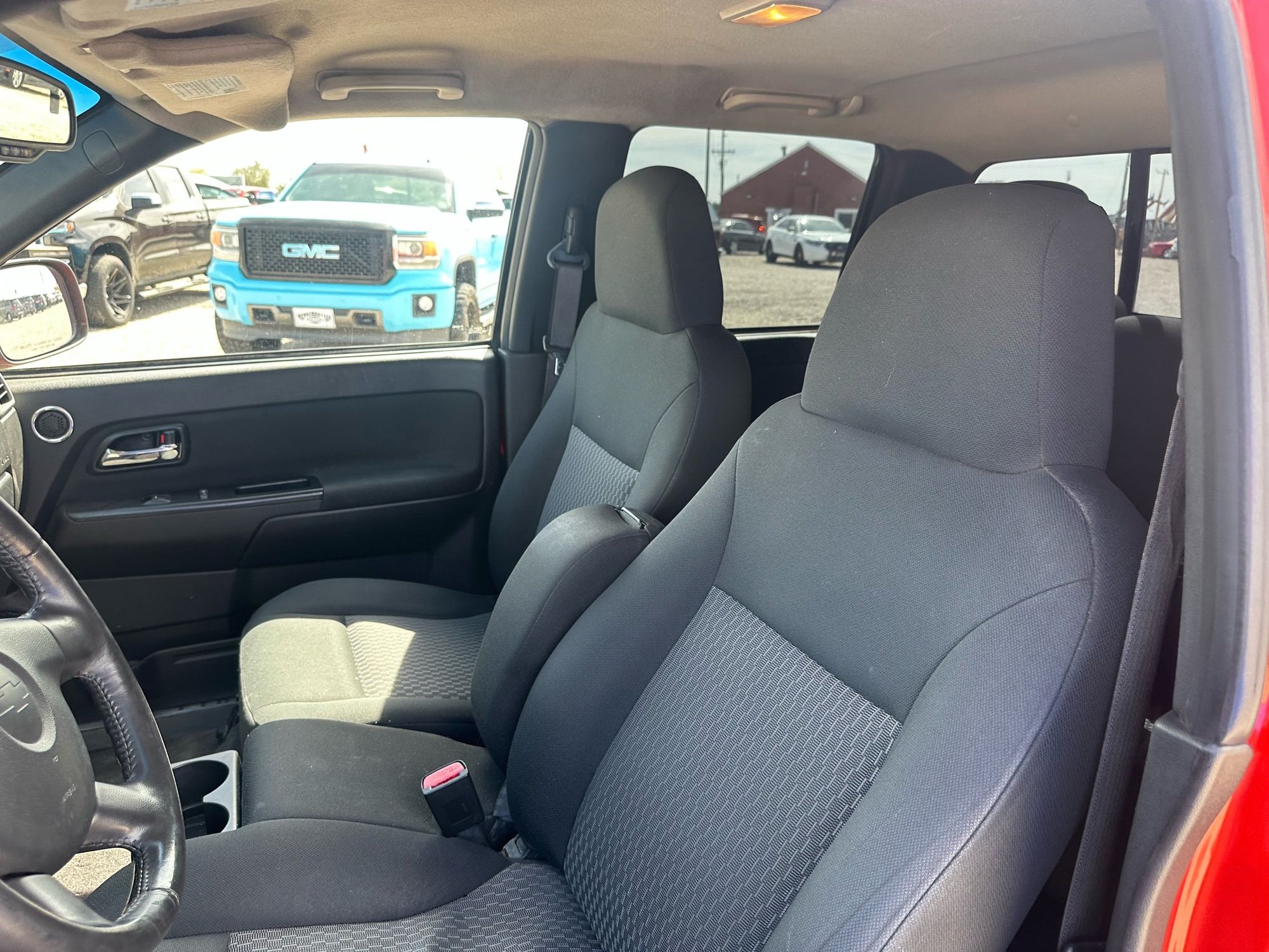 2008 Chevrolet Colorado LT photo 35