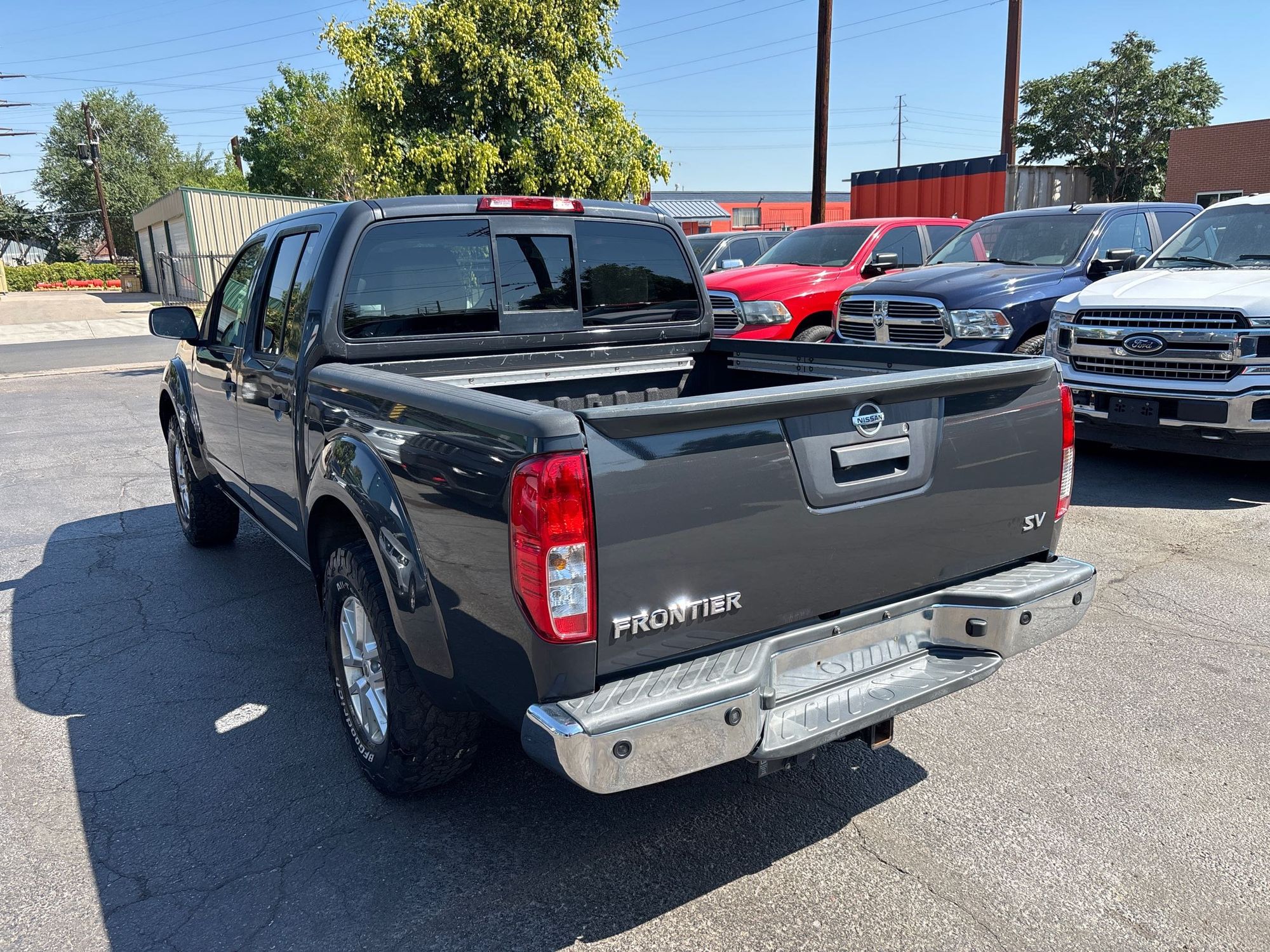2014 Nissan Frontier SV photo 33