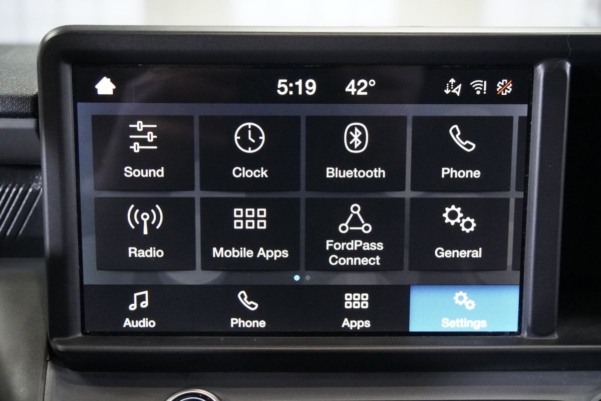 2022 Ford Maverick XL