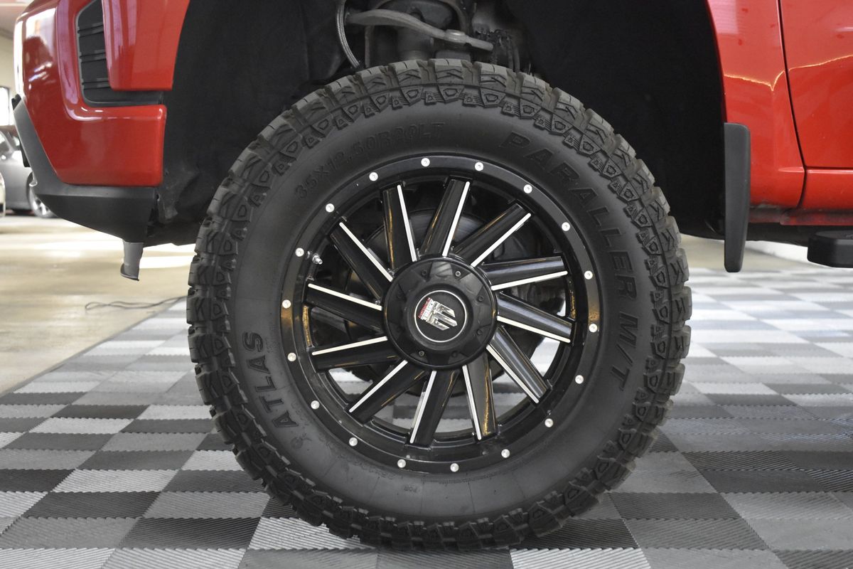 2020 Chevrolet Silverado 1500 4WD Crew Cab Short Bed RST