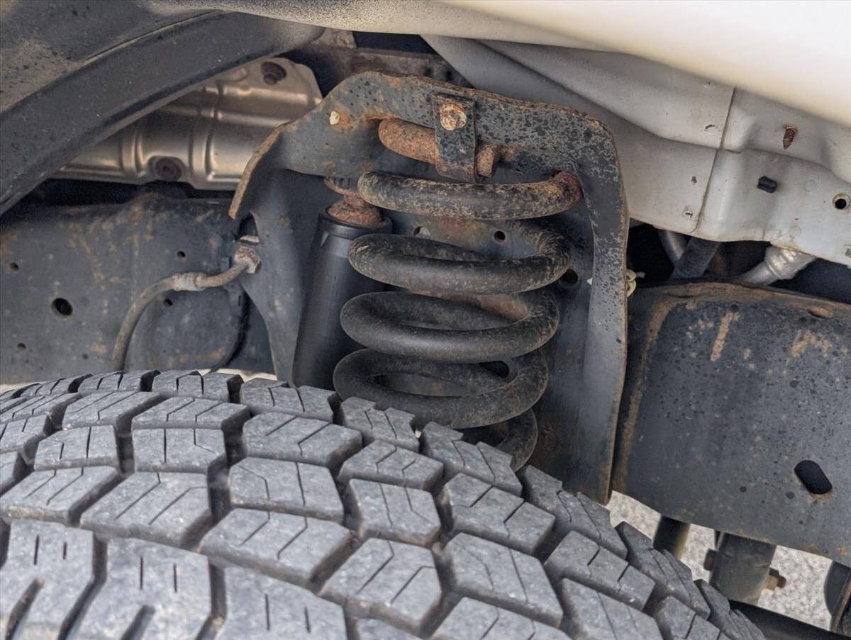 2017 Ford E-Series 18