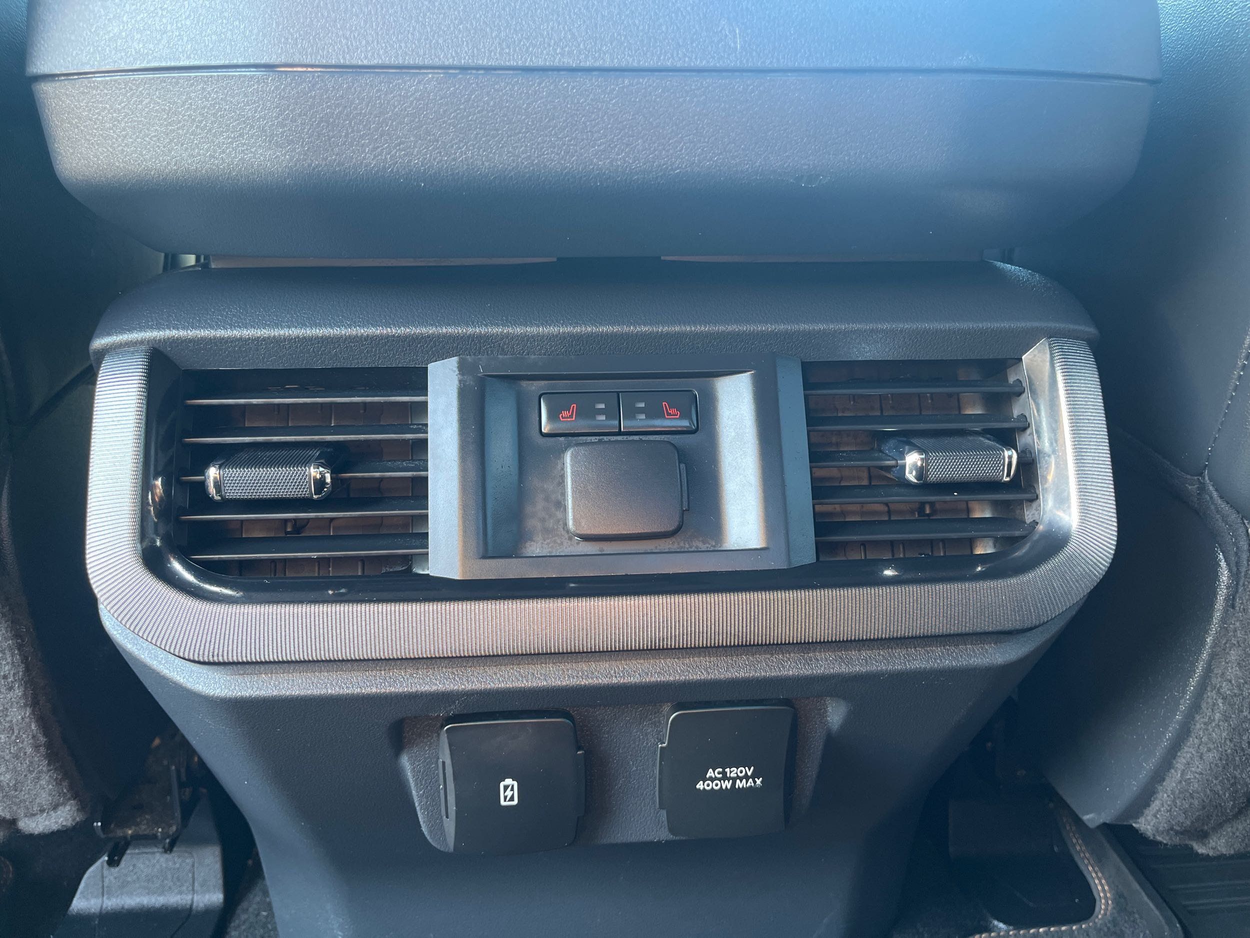 2022 Ford F-150 Platinum photo 24