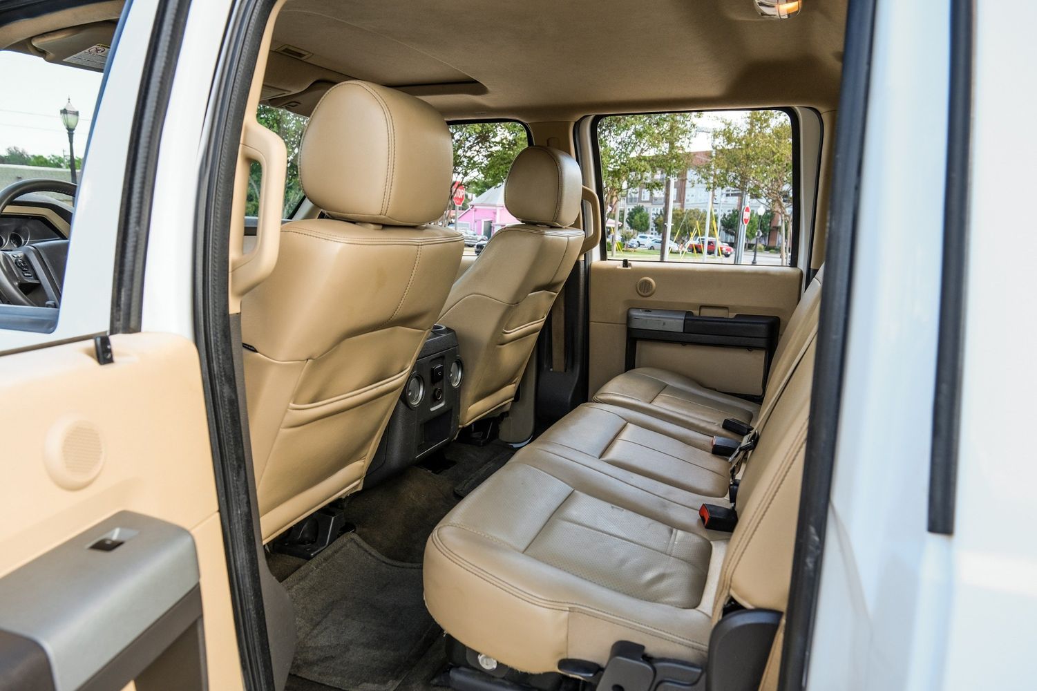 2013 Ford F-250 Platinum photo 36