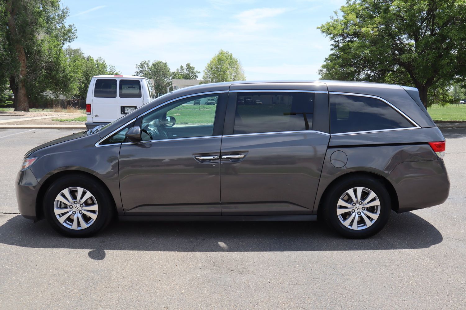 2016 Honda Odyssey SE Victory Motors of Colorado