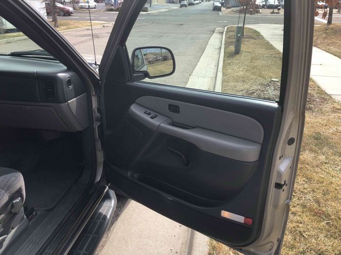2000 Chevrolet Tahoe LS Broomfield Auto Sales