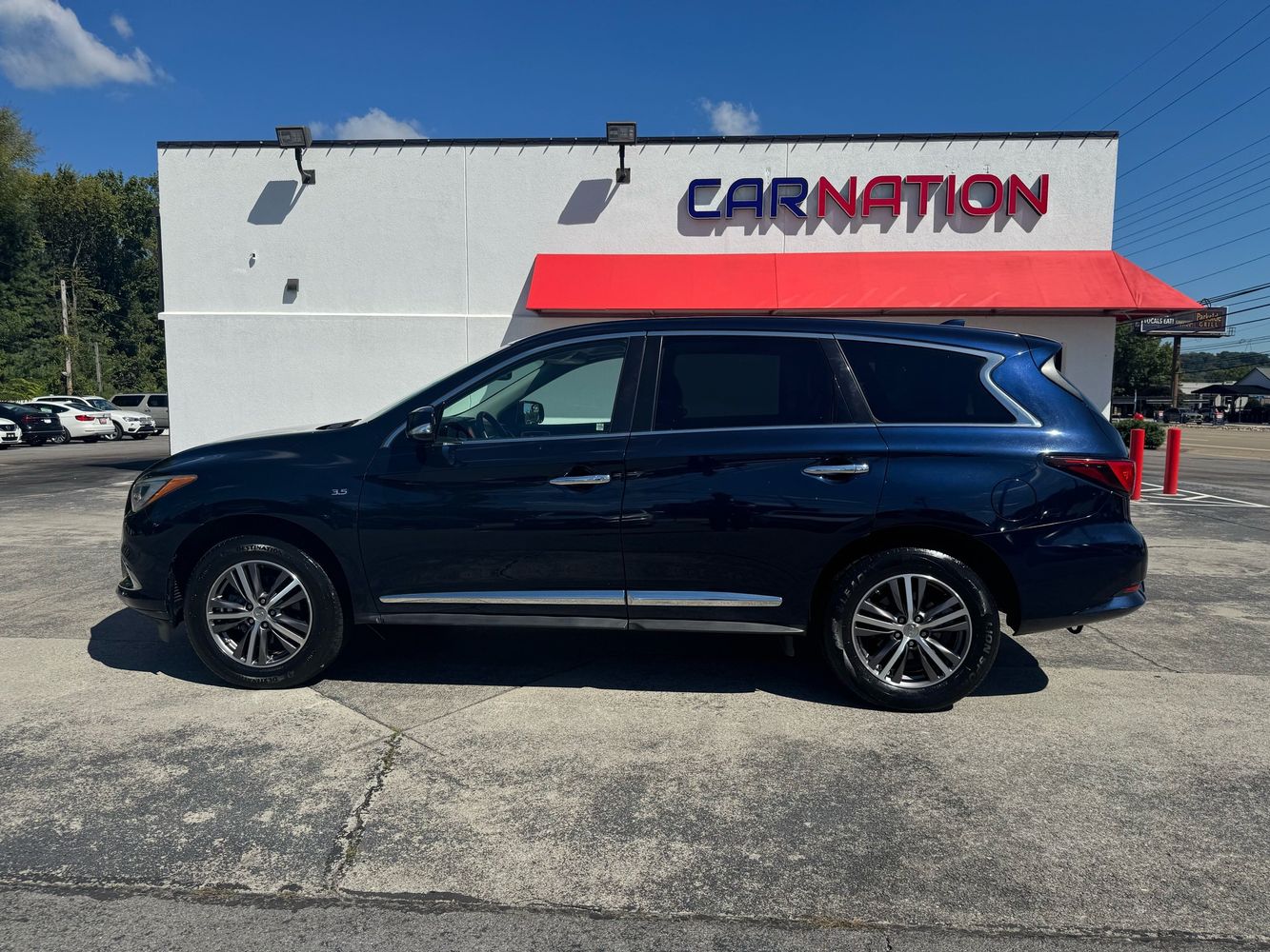 2018 Infiniti QX60 Base photo 2