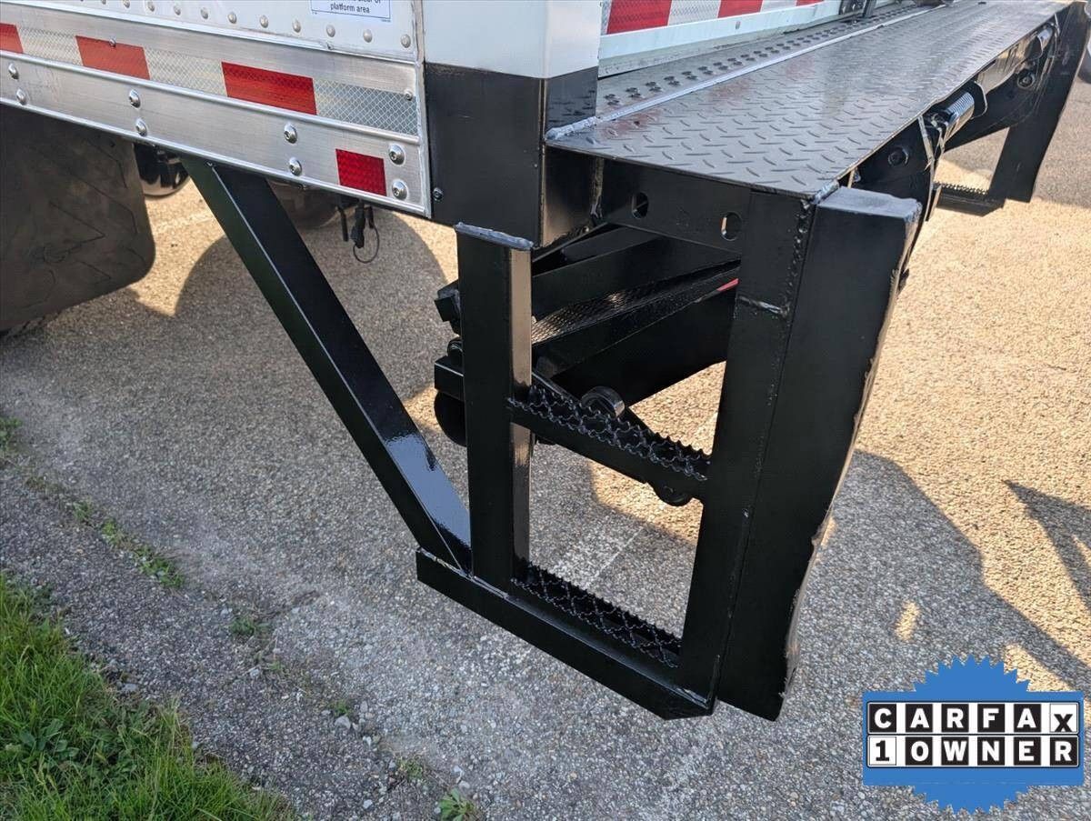 2021 Ford F-650 Super Duty 44