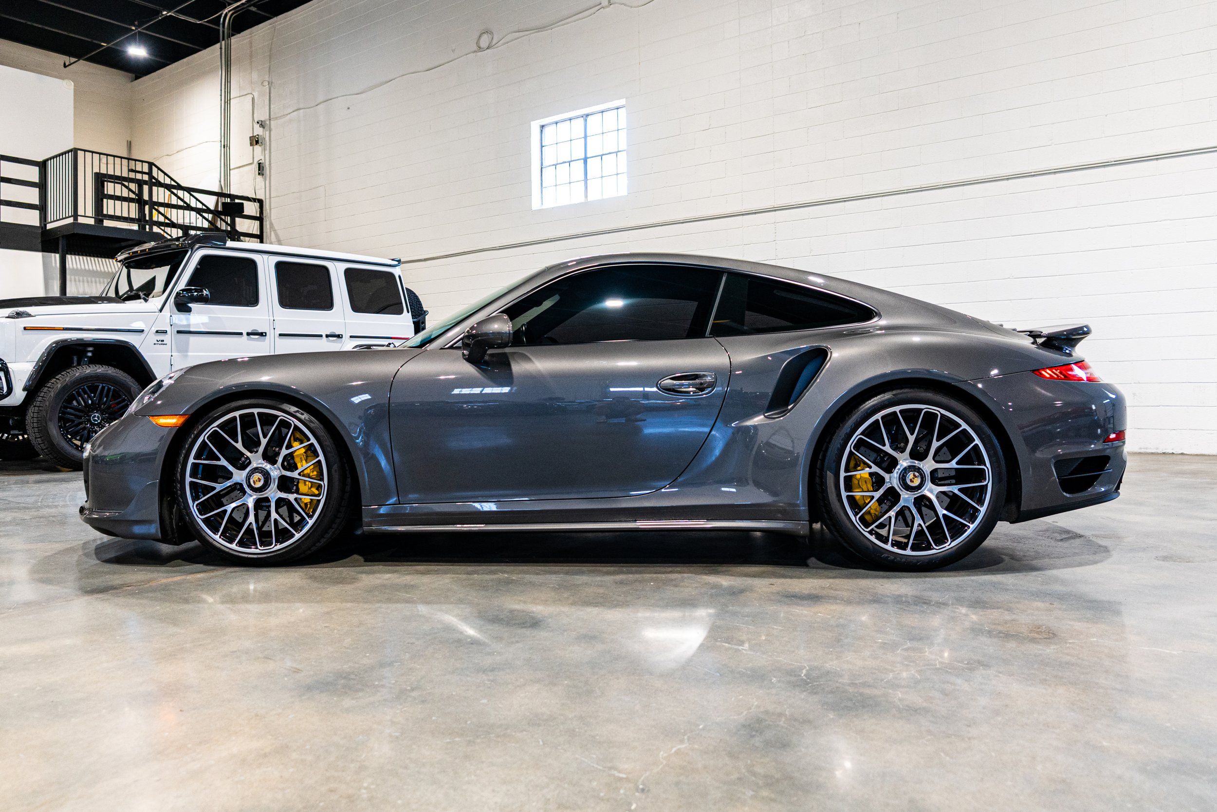 2015 Porsche 911 Turbo S - Photo 6