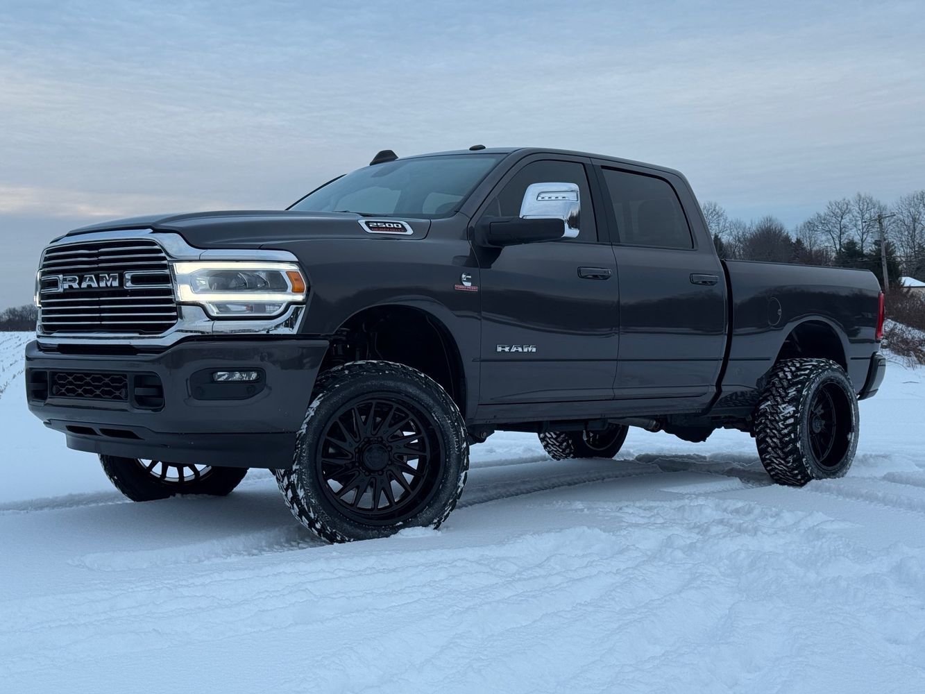 2024 RAM Ram 2500 Pickup Laramie's photo