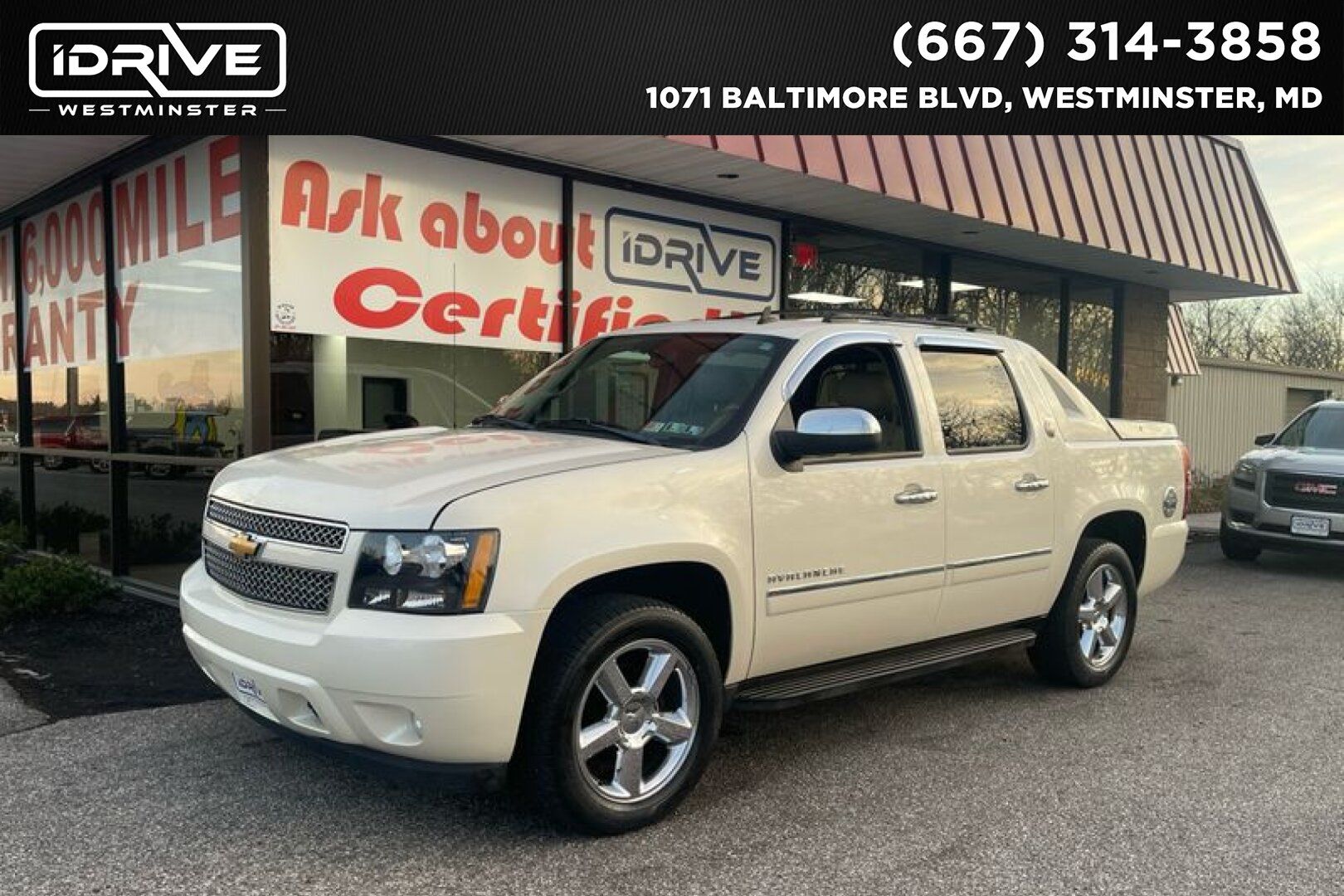2013 Chevrolet Avalanche LTZ's photo