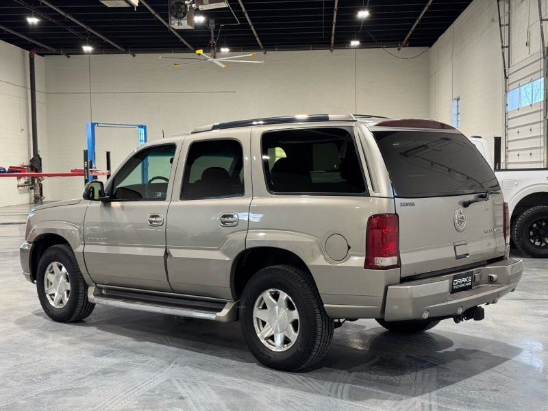 2002 Cadillac Escalade Base, photo 3