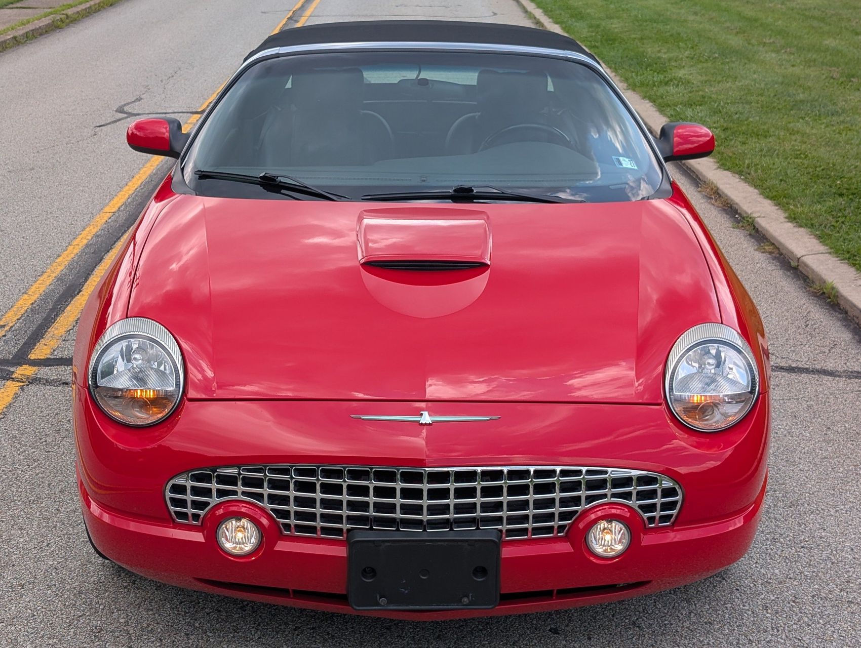 2002 Ford Thunderbird 25