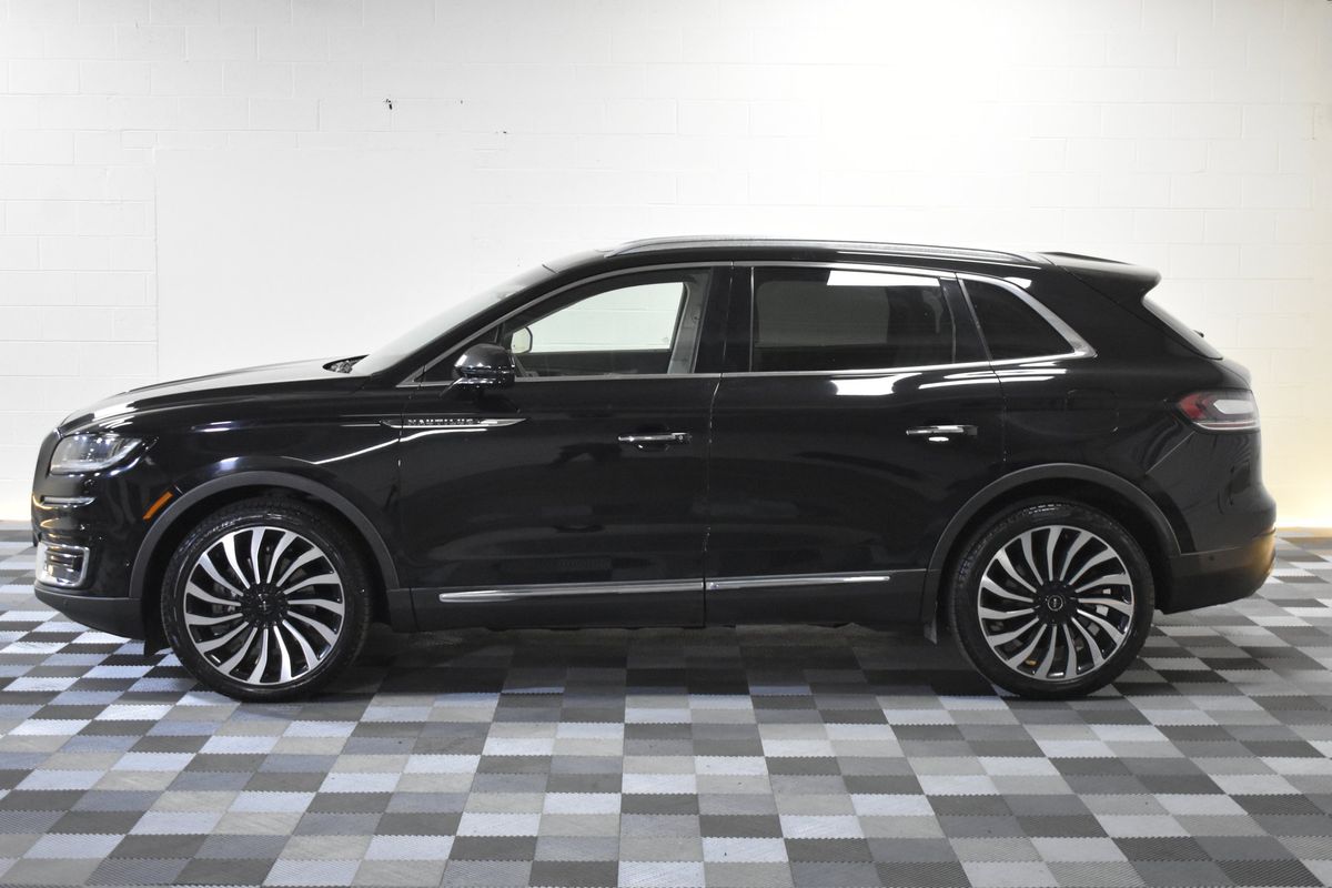 2019 Lincoln Nautilus Black Label